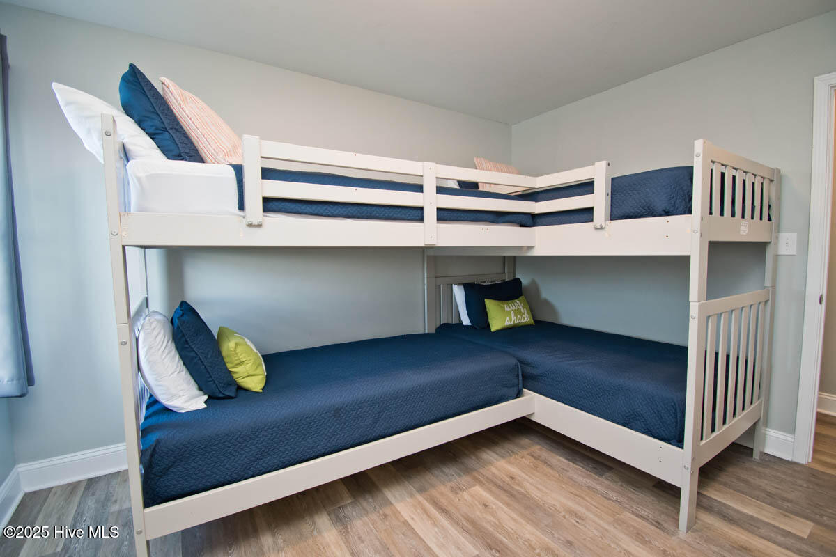 100528941 | Photo 33