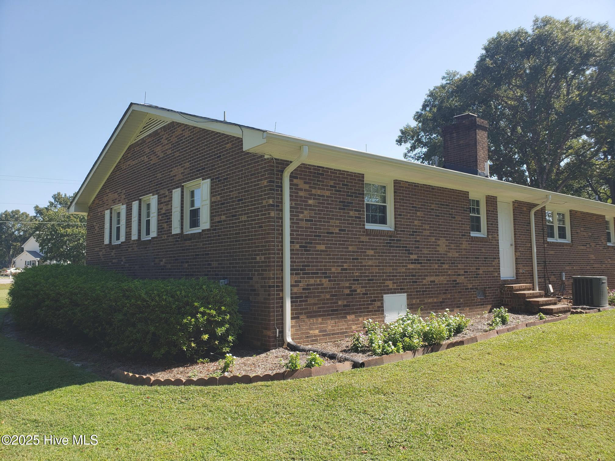 GUTTERS IN 2023! BACK CORNER VIEW