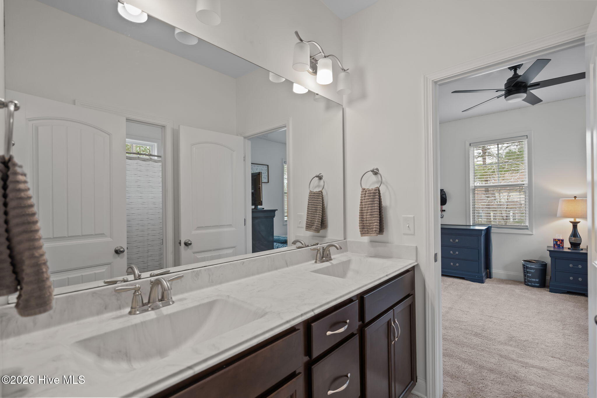 100558672 | Photo 39