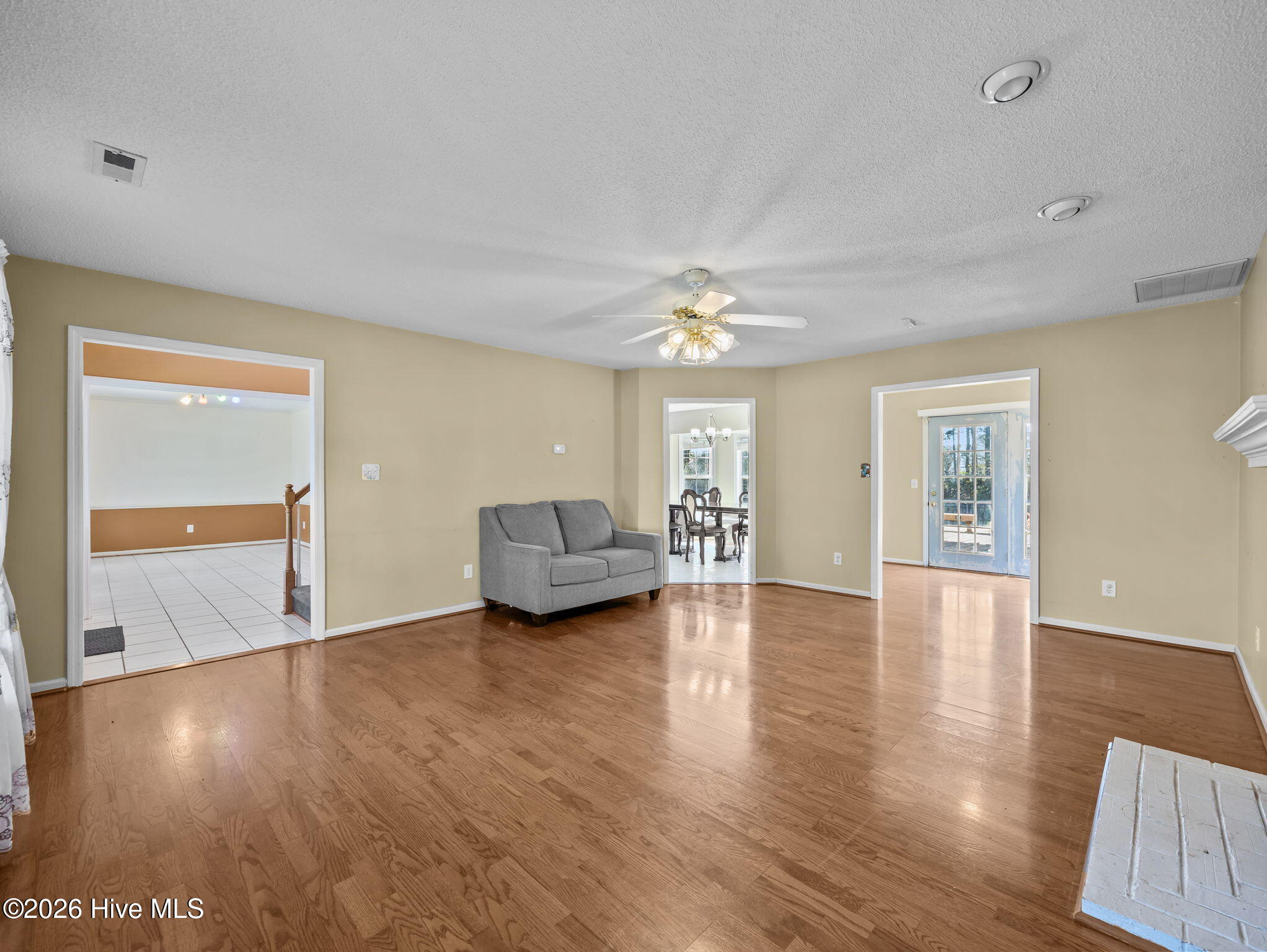 100565135 | Photo 14