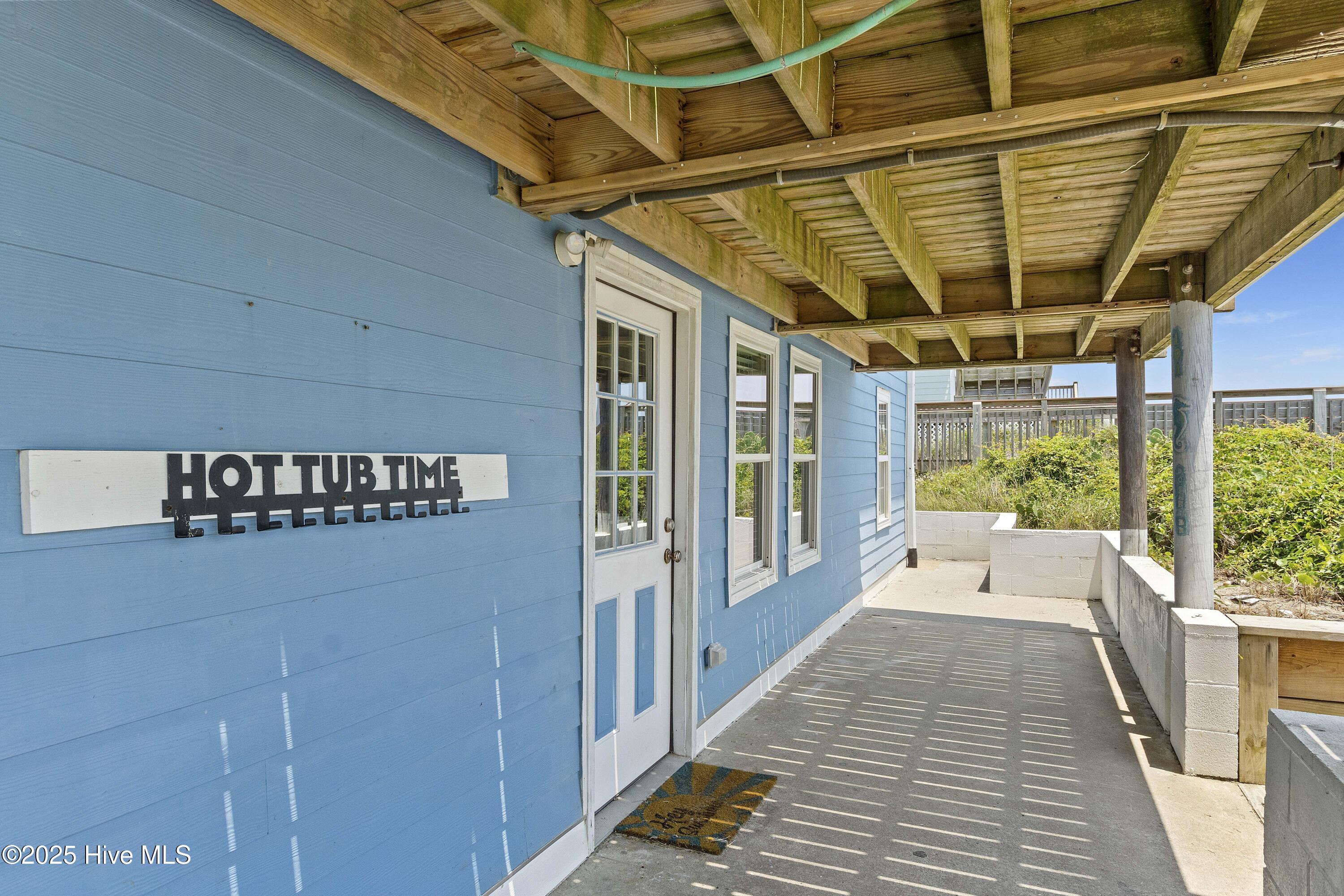 100523829 | Photo 58