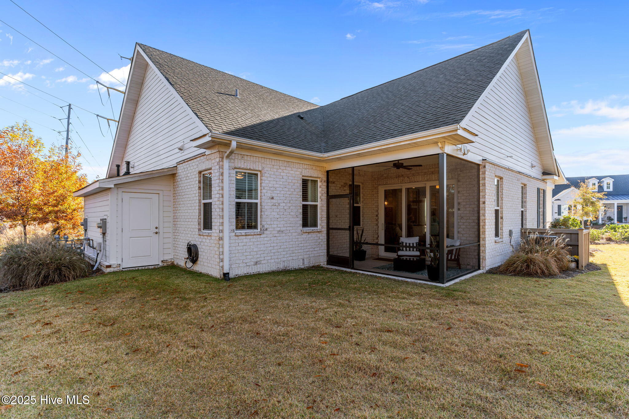 100543131 | Photo 37