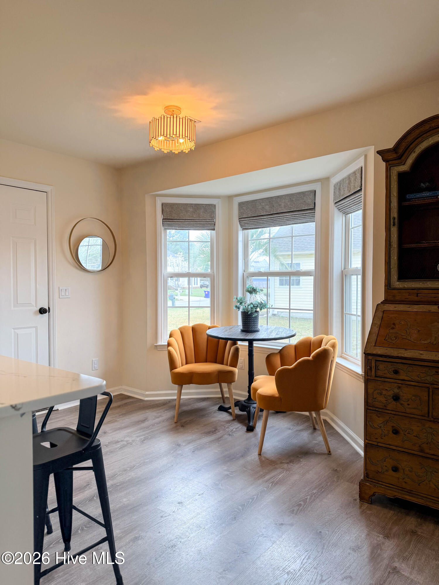 100559708 | Photo 33