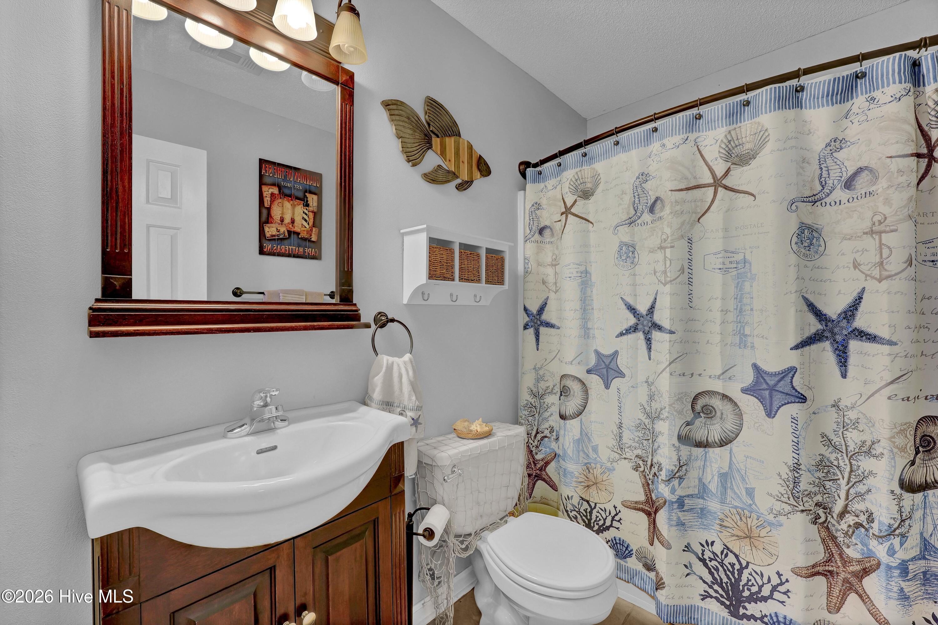 100565624 | Photo 19