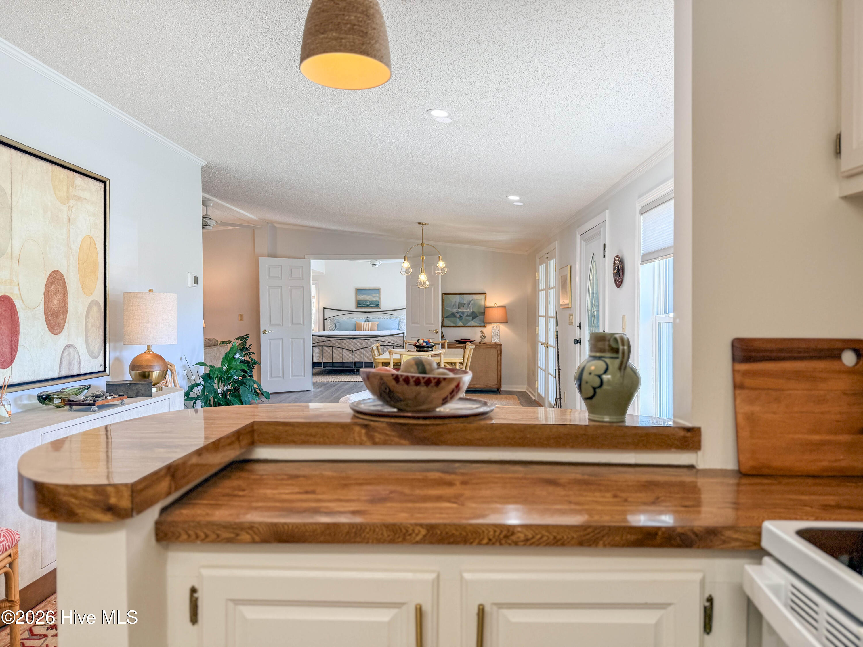 100559362 | Photo 27