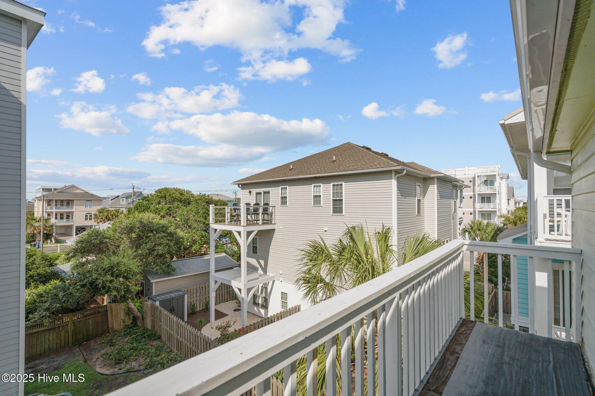 100554809 | Photo 44