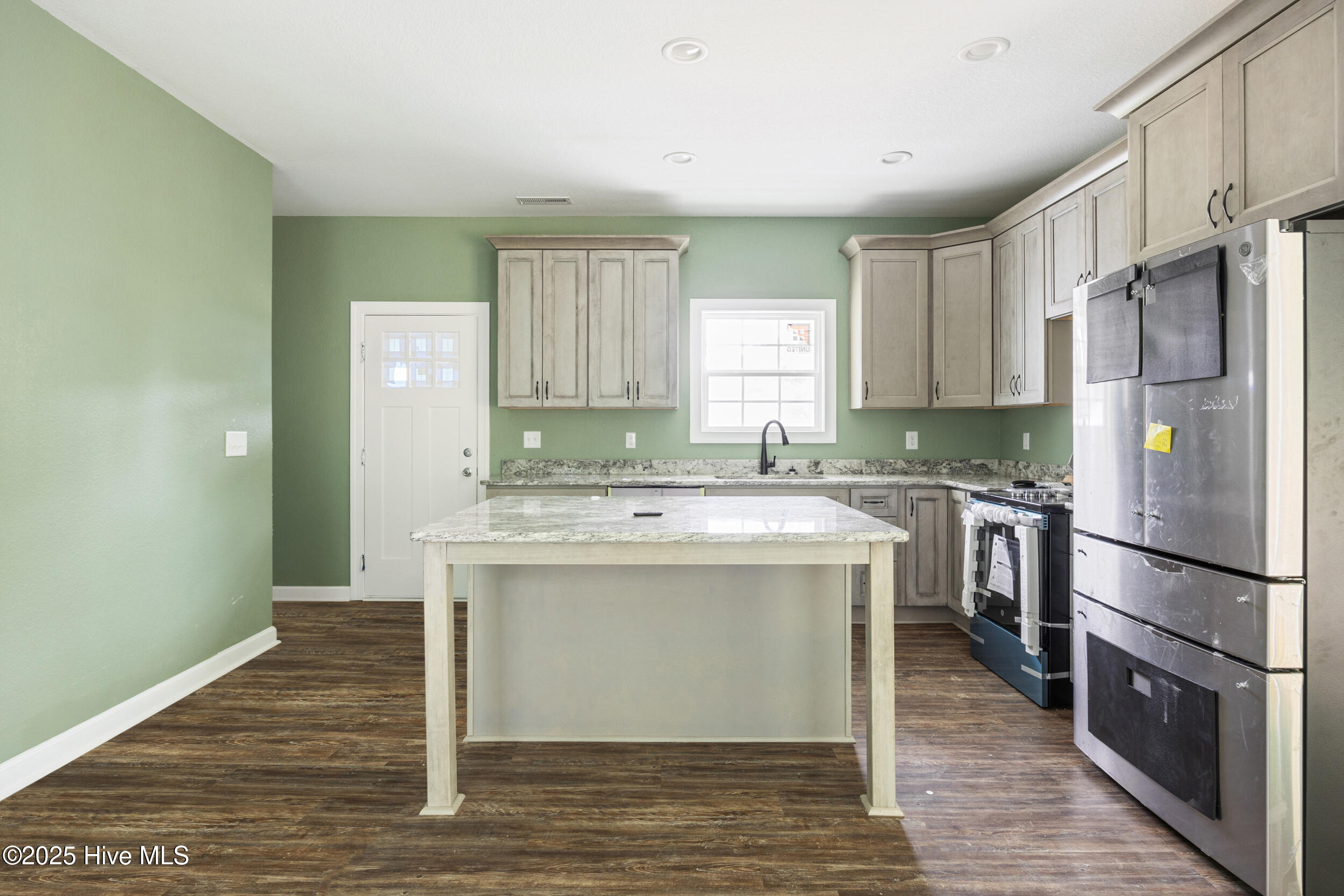 Homes for sale in Hertford, NC | 207 Saunders St, Hertford, NC 27944 | MLS# 100524836