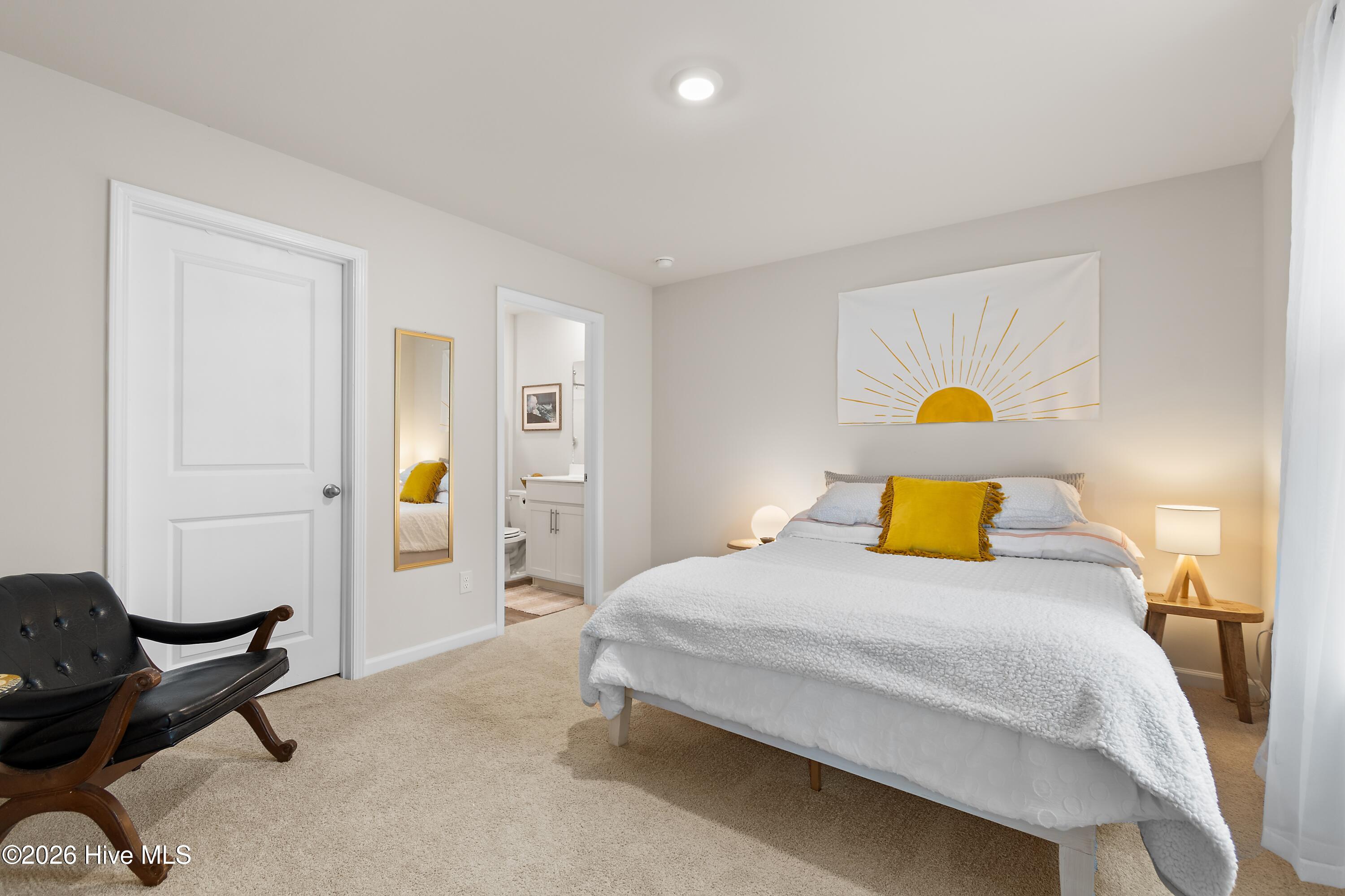 100549910 | Photo 22