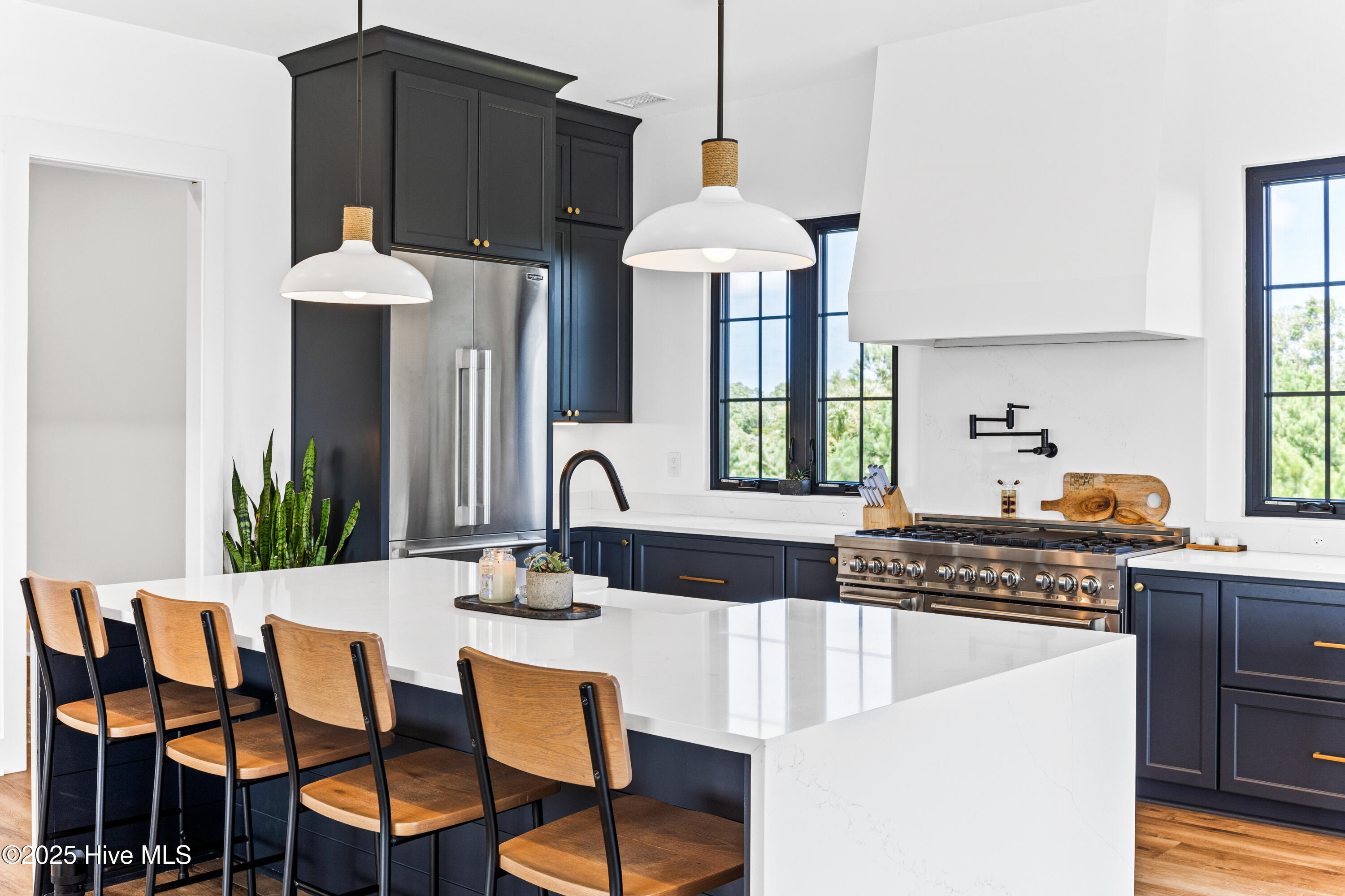 100534624 | Photo 16