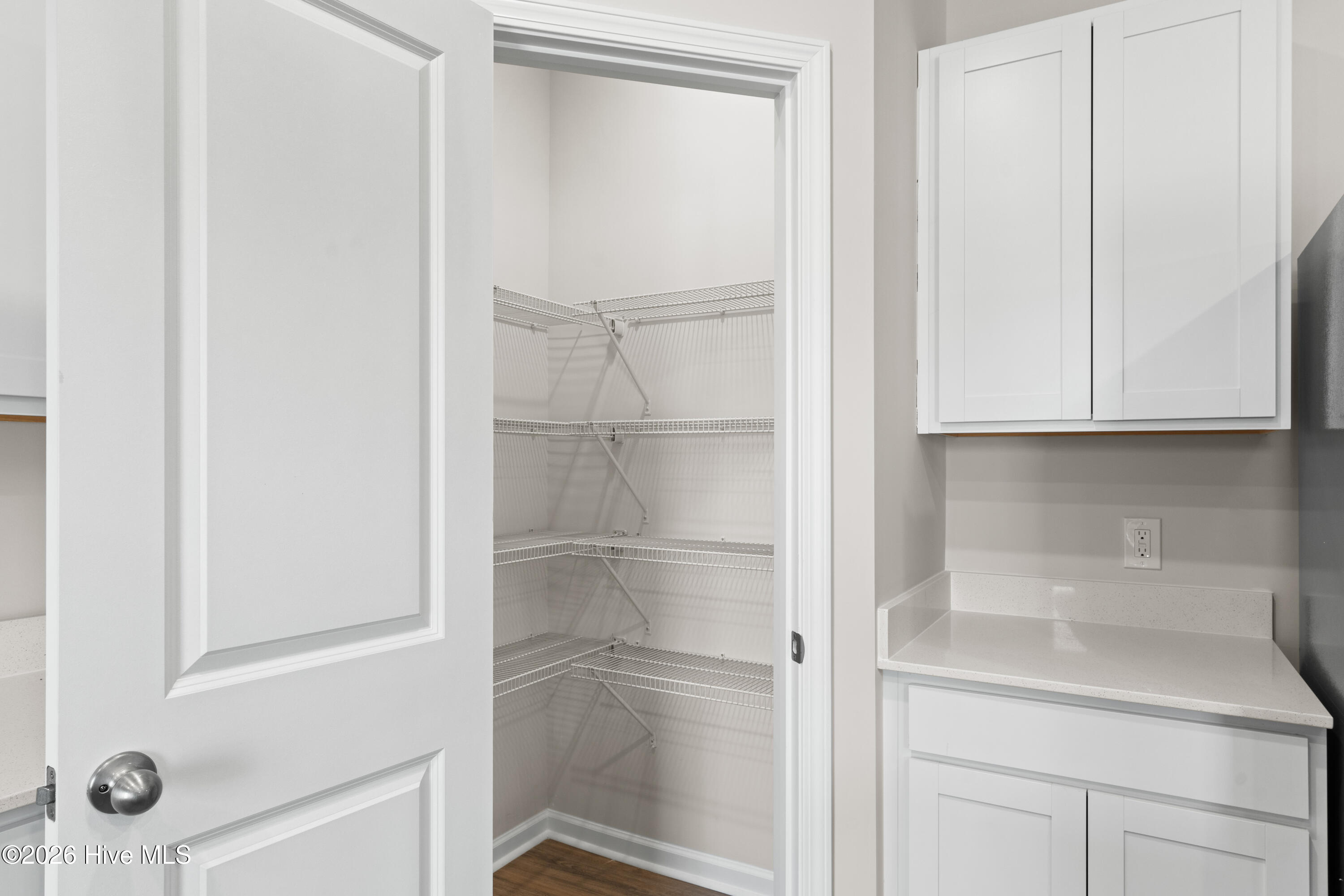 100538604 | Photo 15