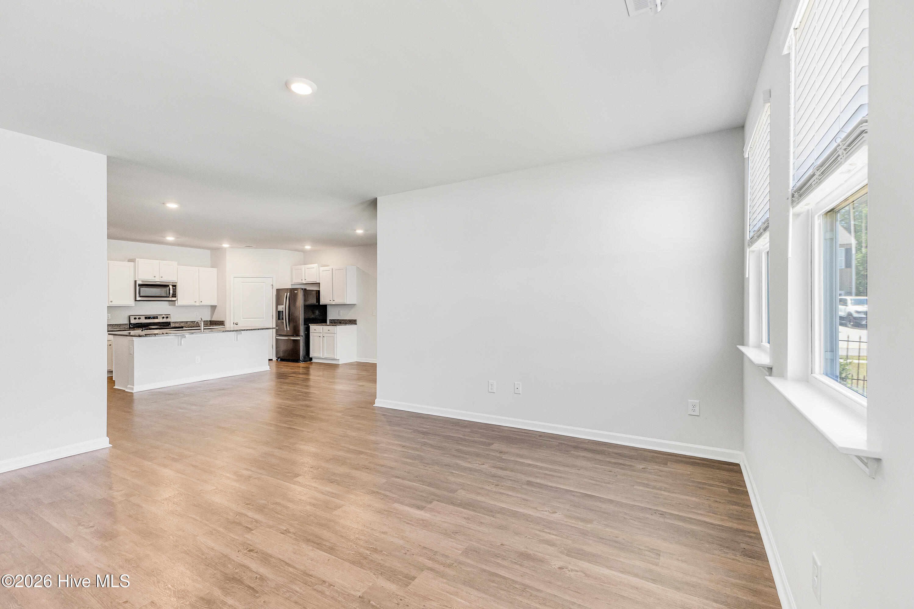 100521011 | Photo 19