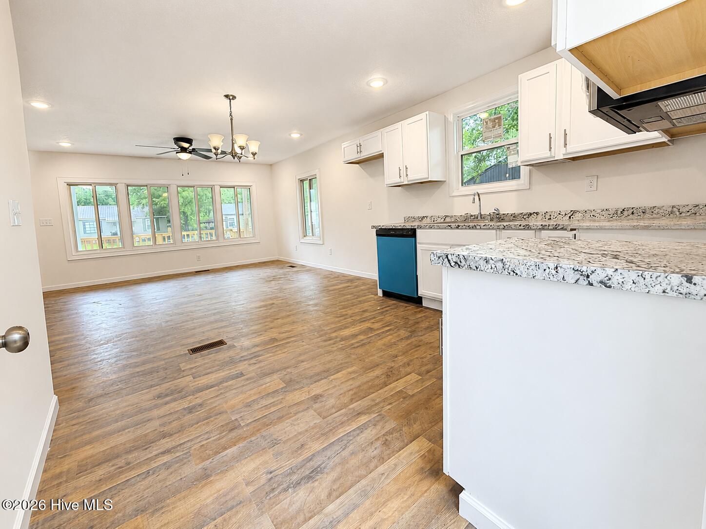 17_modern_open_plan_kitchen_and_living_r