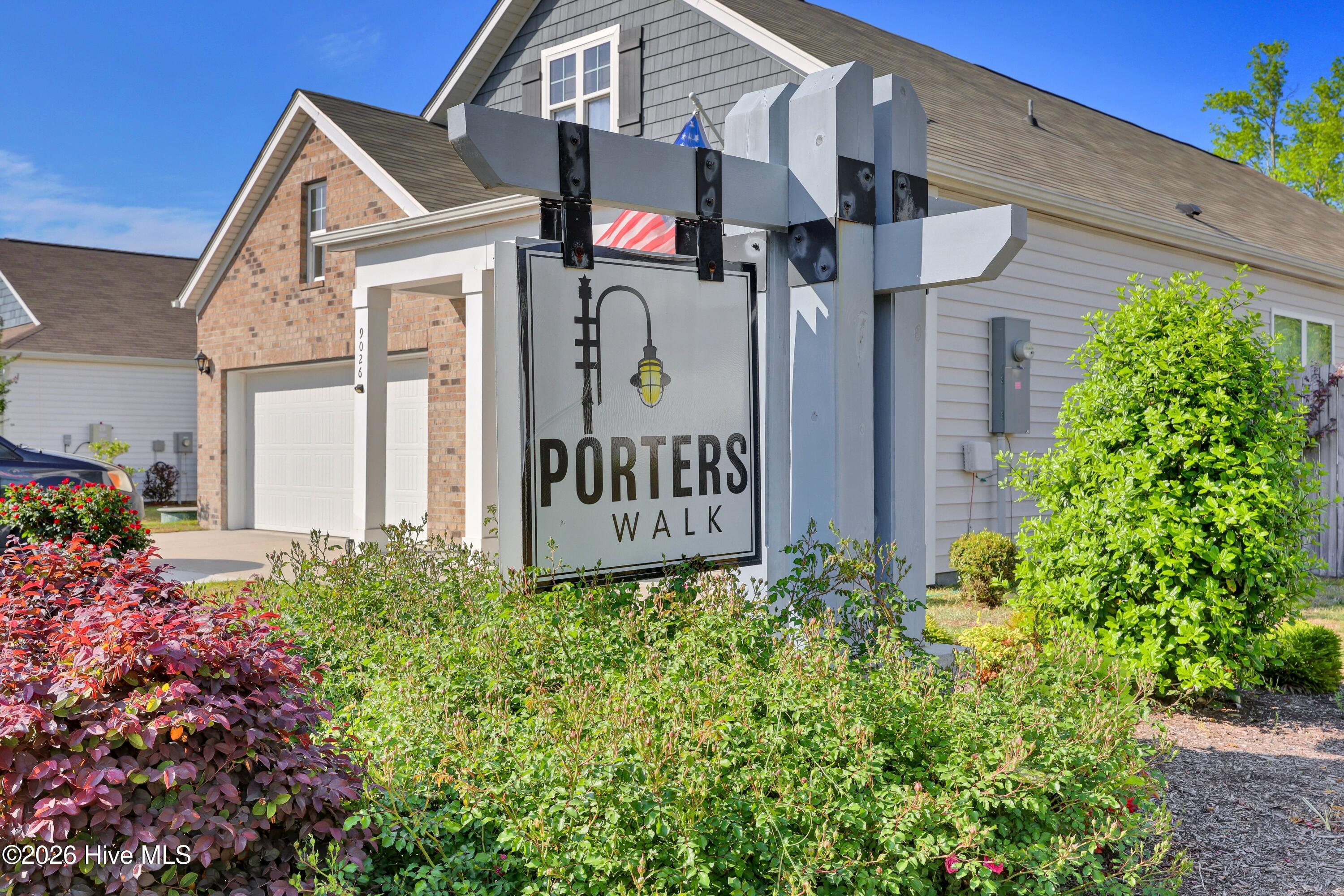 100567847 | Photo 28