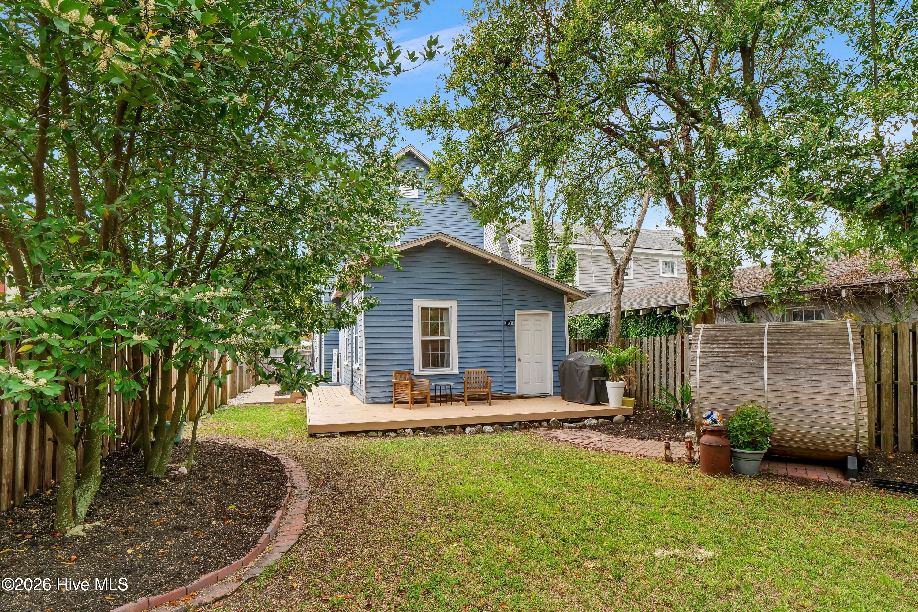 100562597 | Photo 27