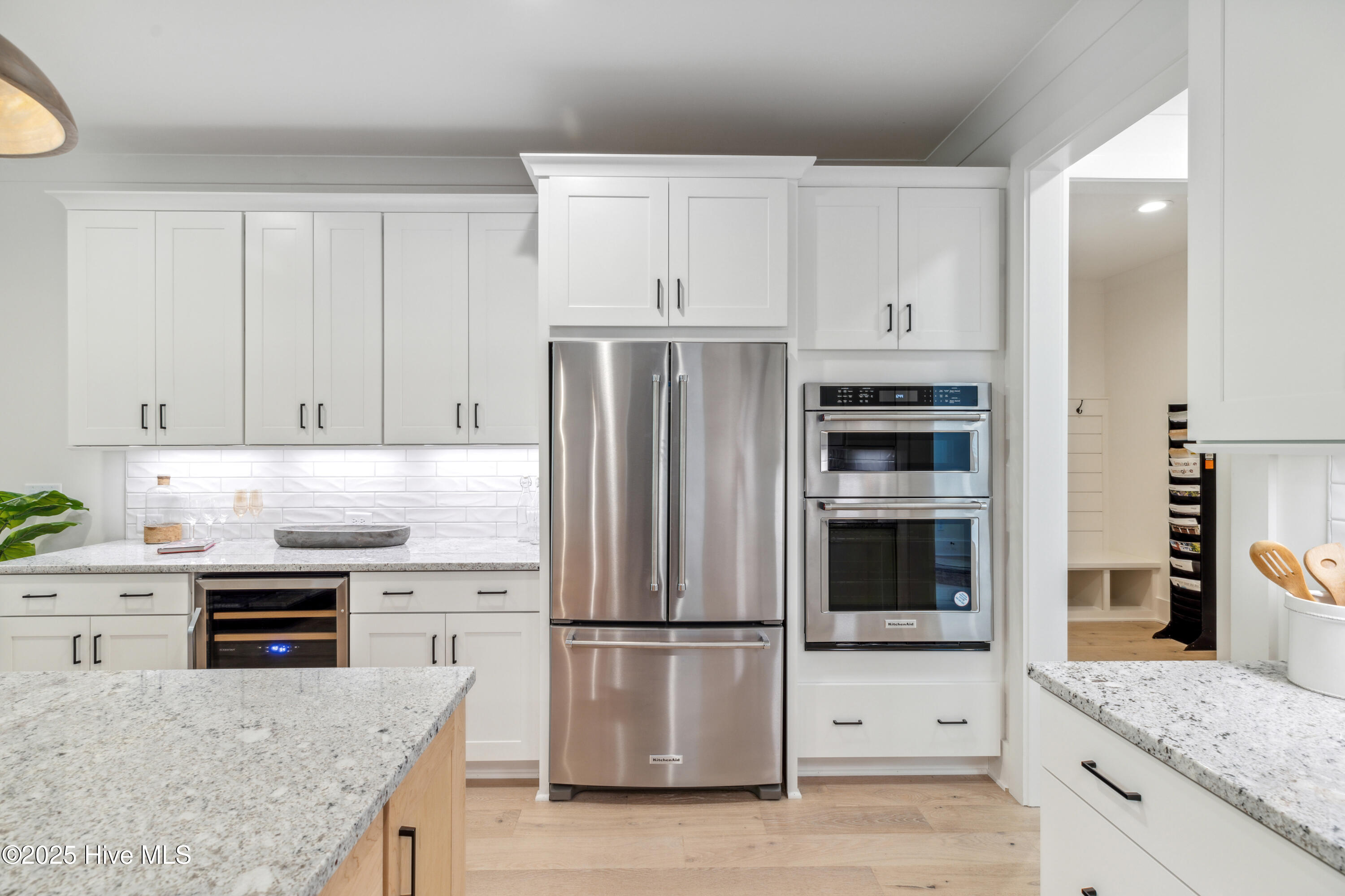 100523457 | Photo 18