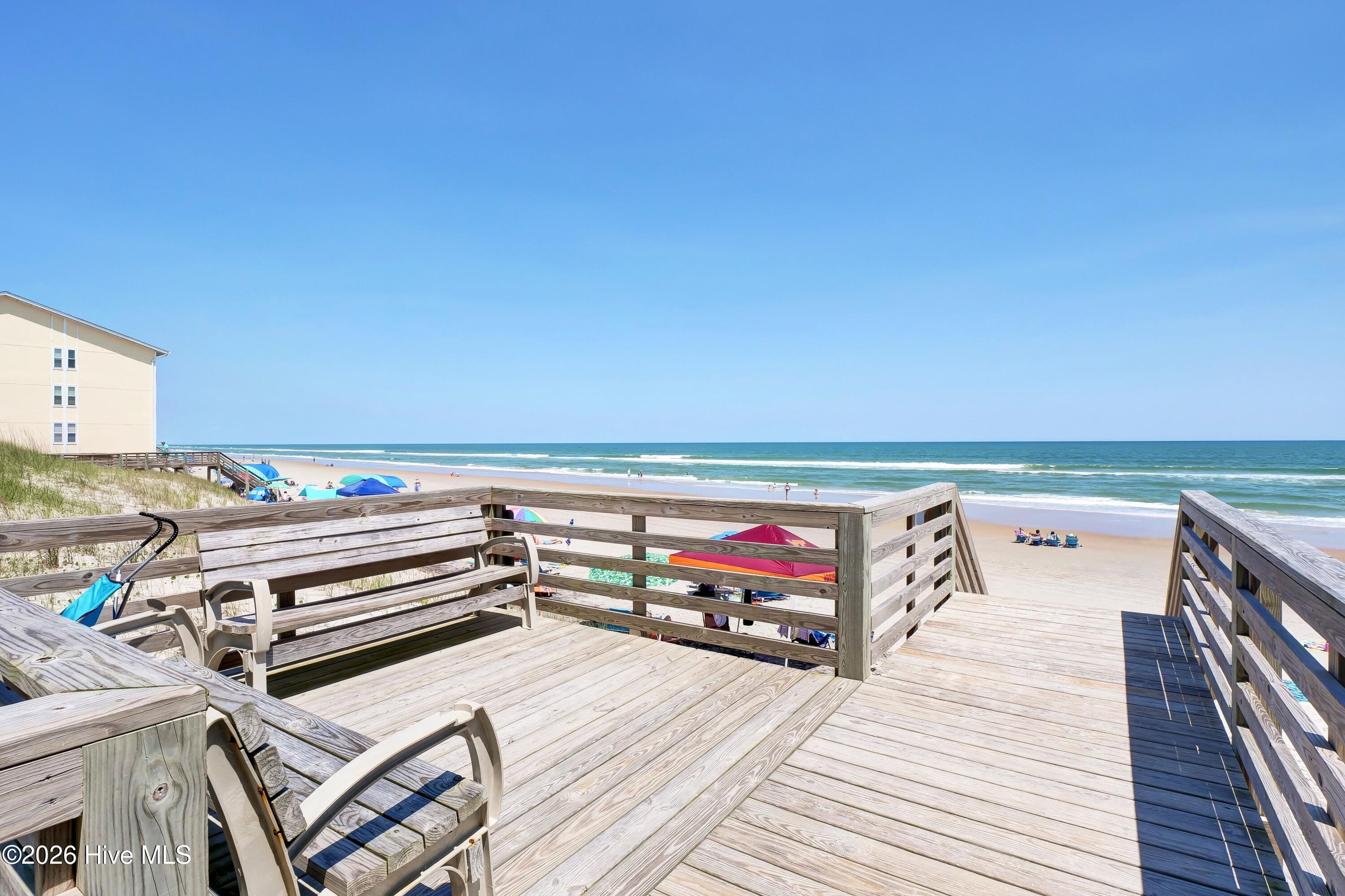 918 N New River Drive UNIT 331, Surf City, NC, 28445