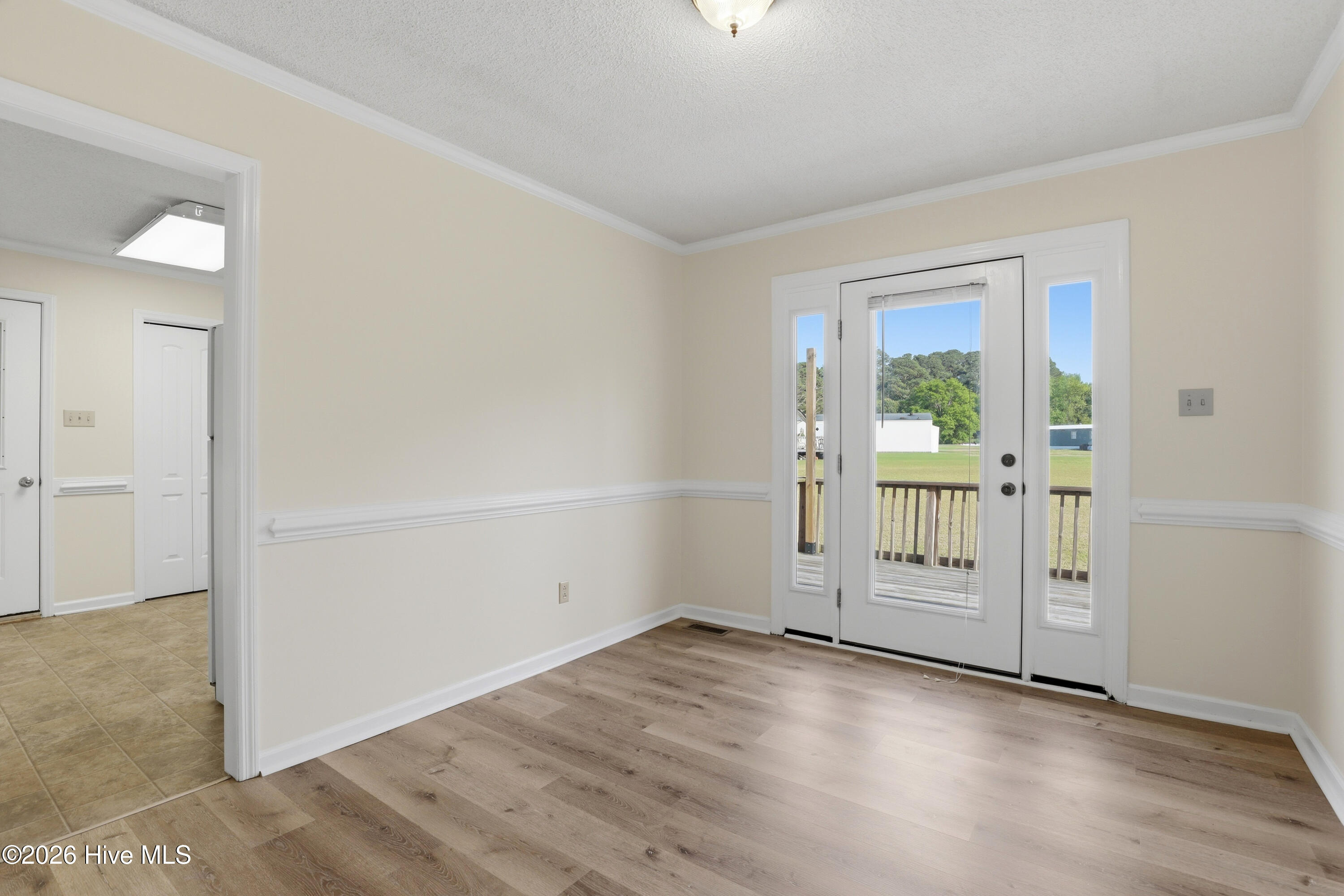 15-110 N Pointe Dr-15