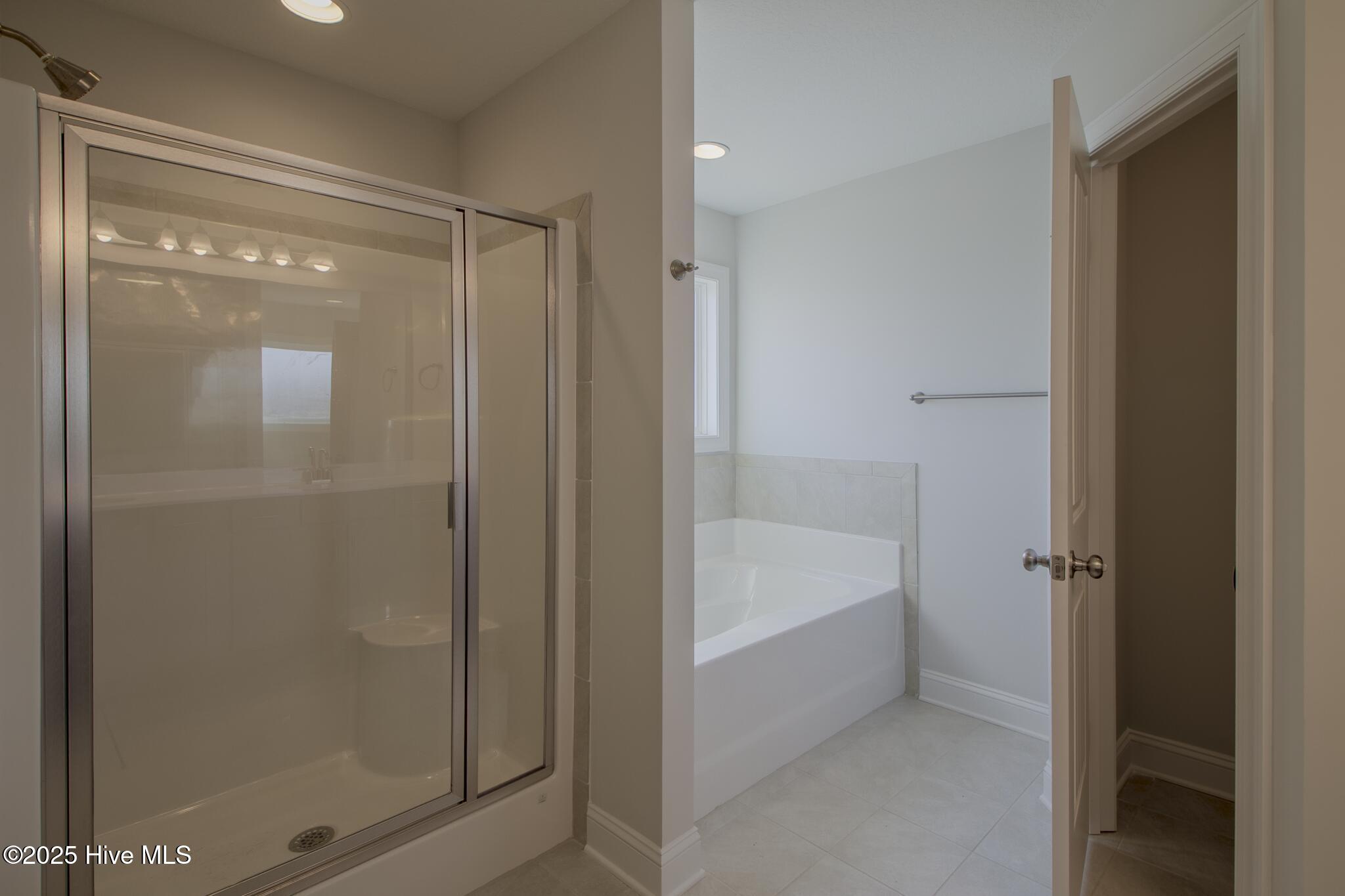 100505721 | Photo 17