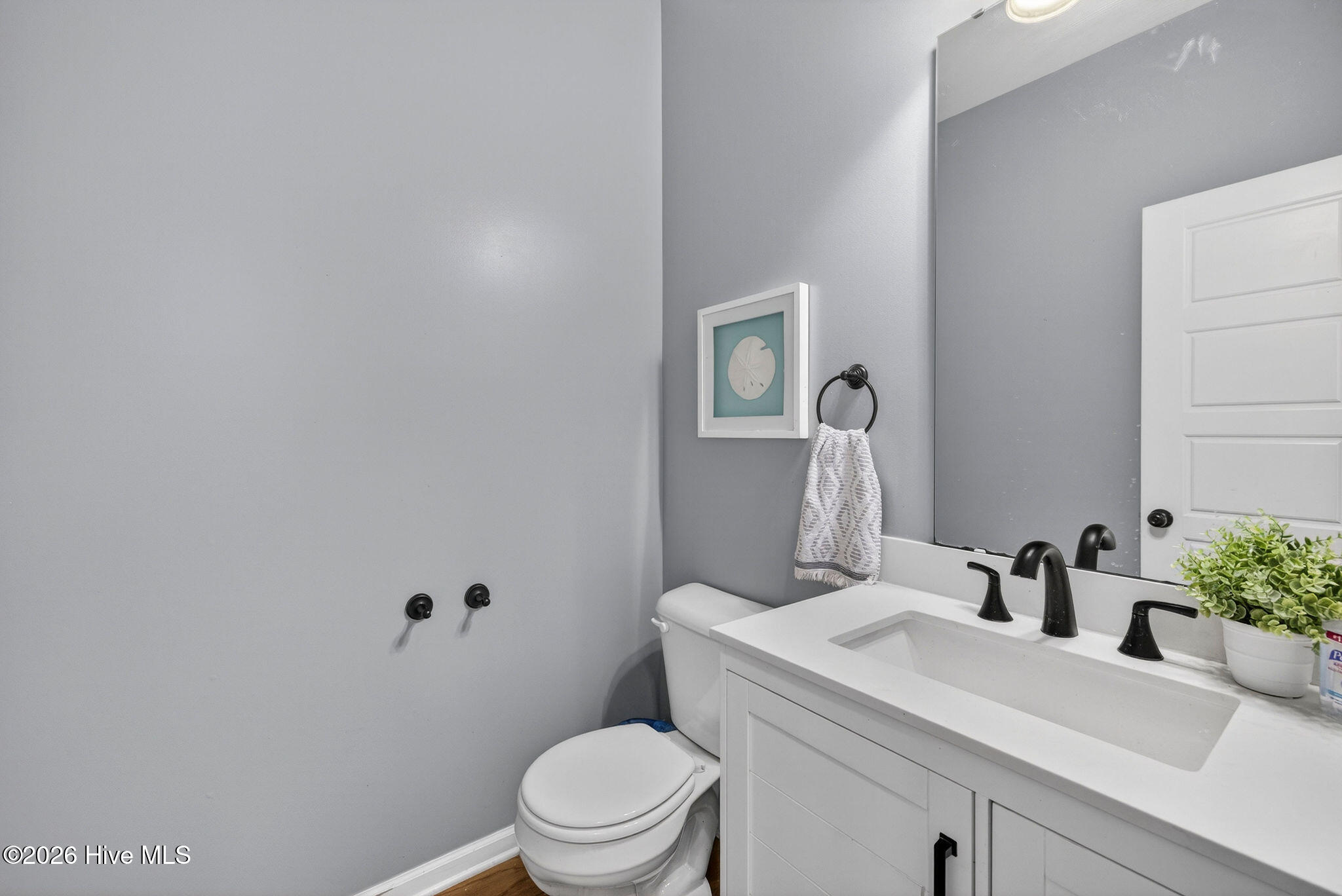 100568620 | Photo 27