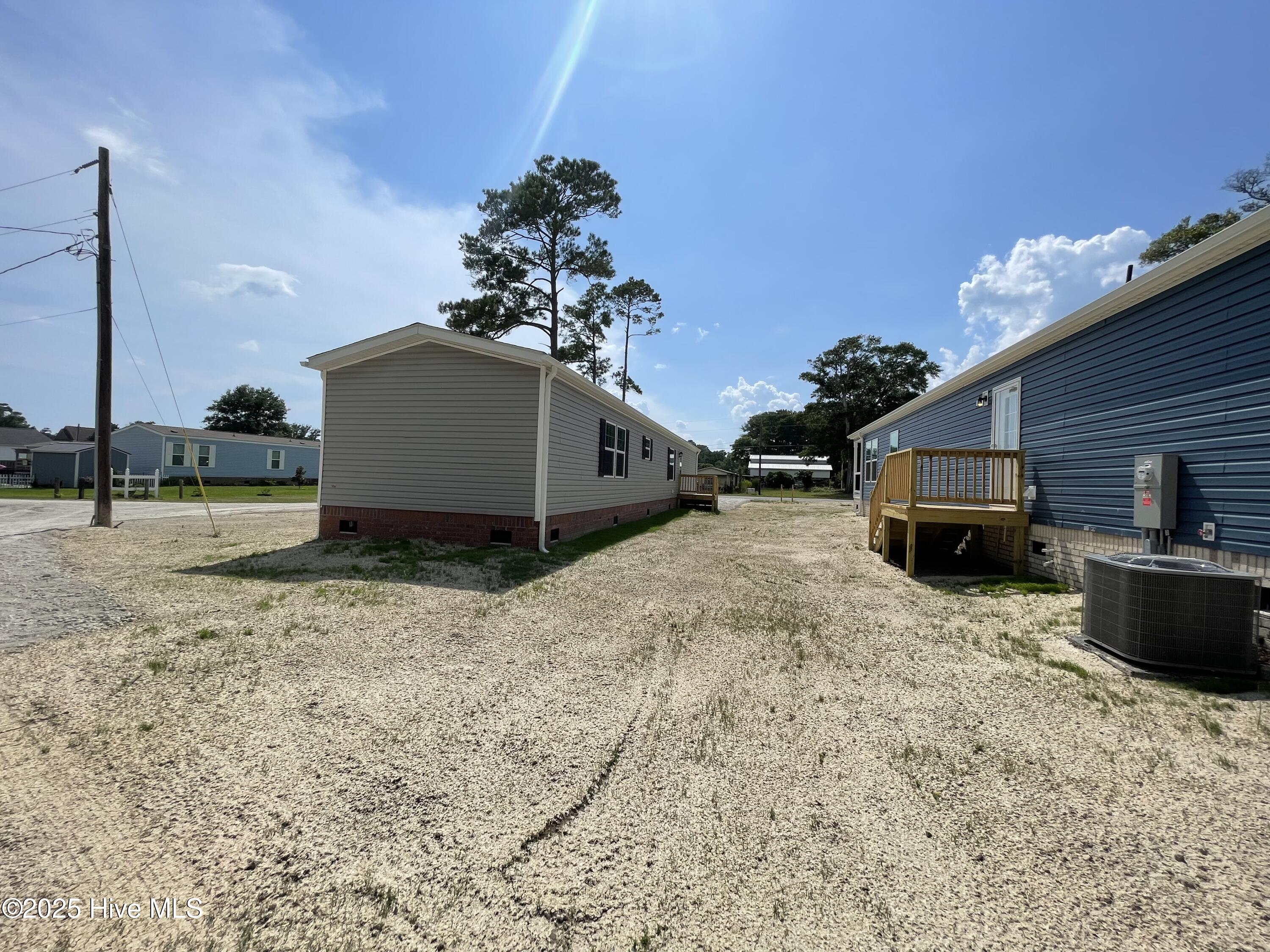 100507283 | Photo 23