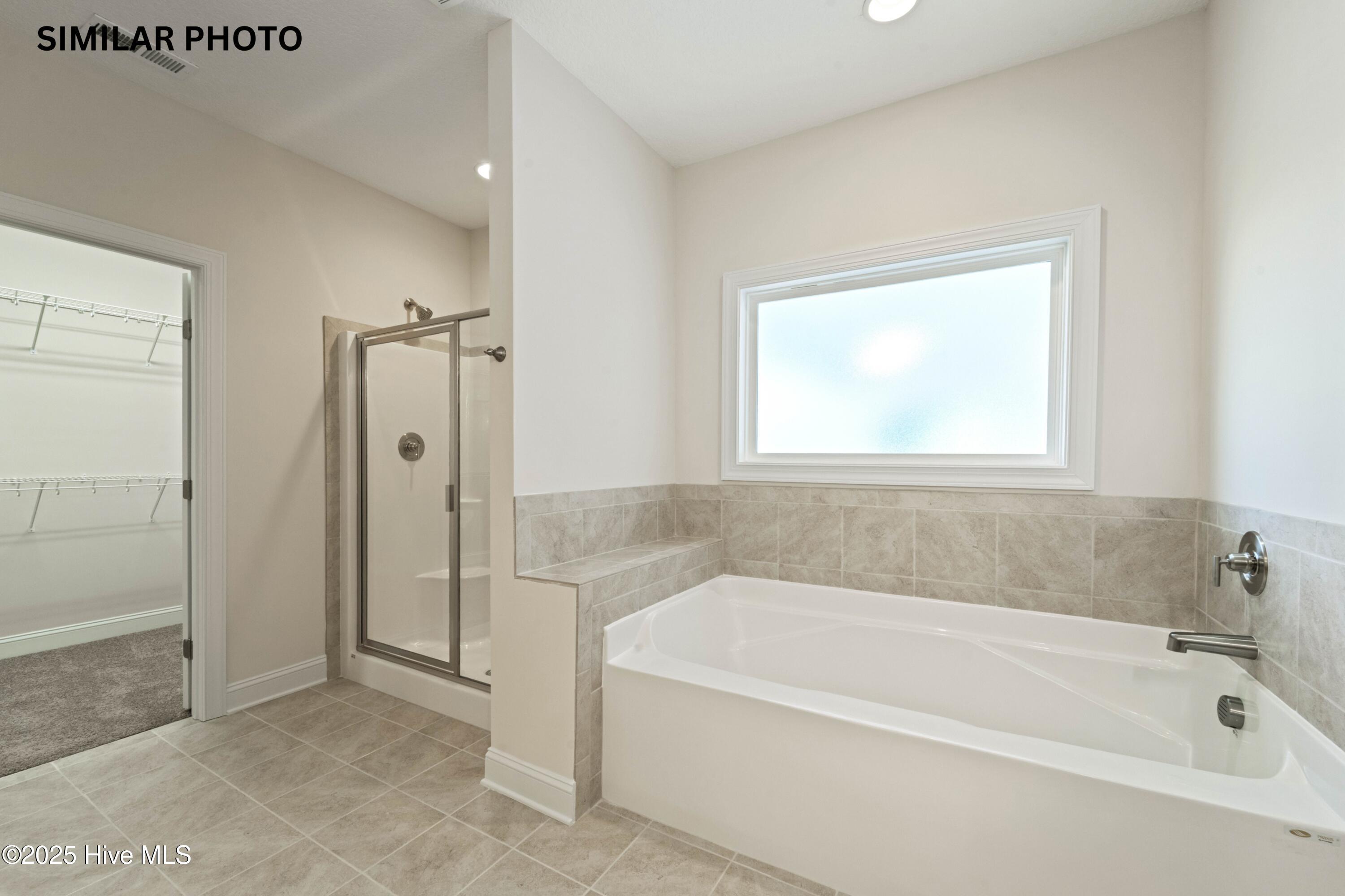 100543814 | Photo 26