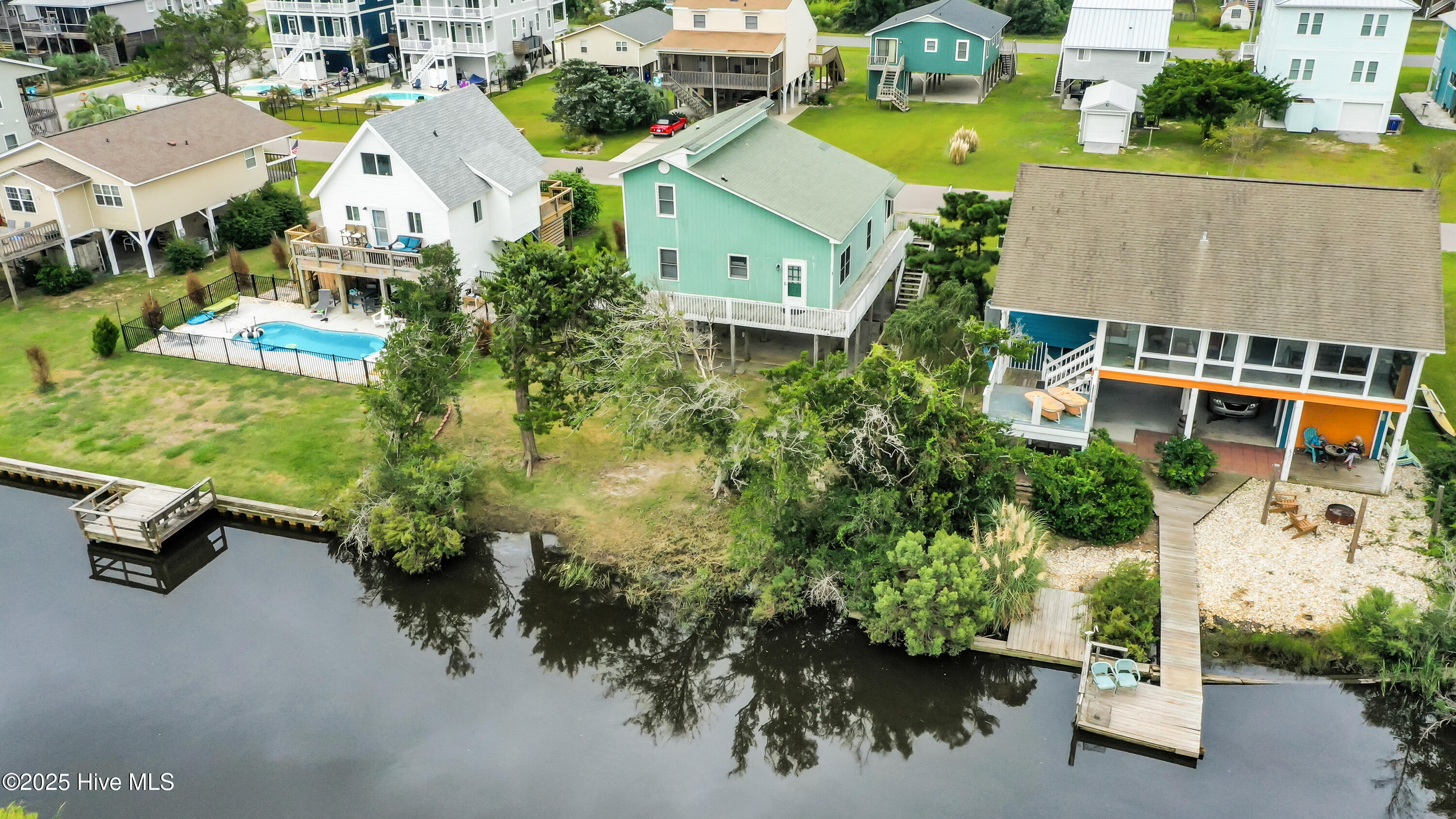 100530451 | Photo 39