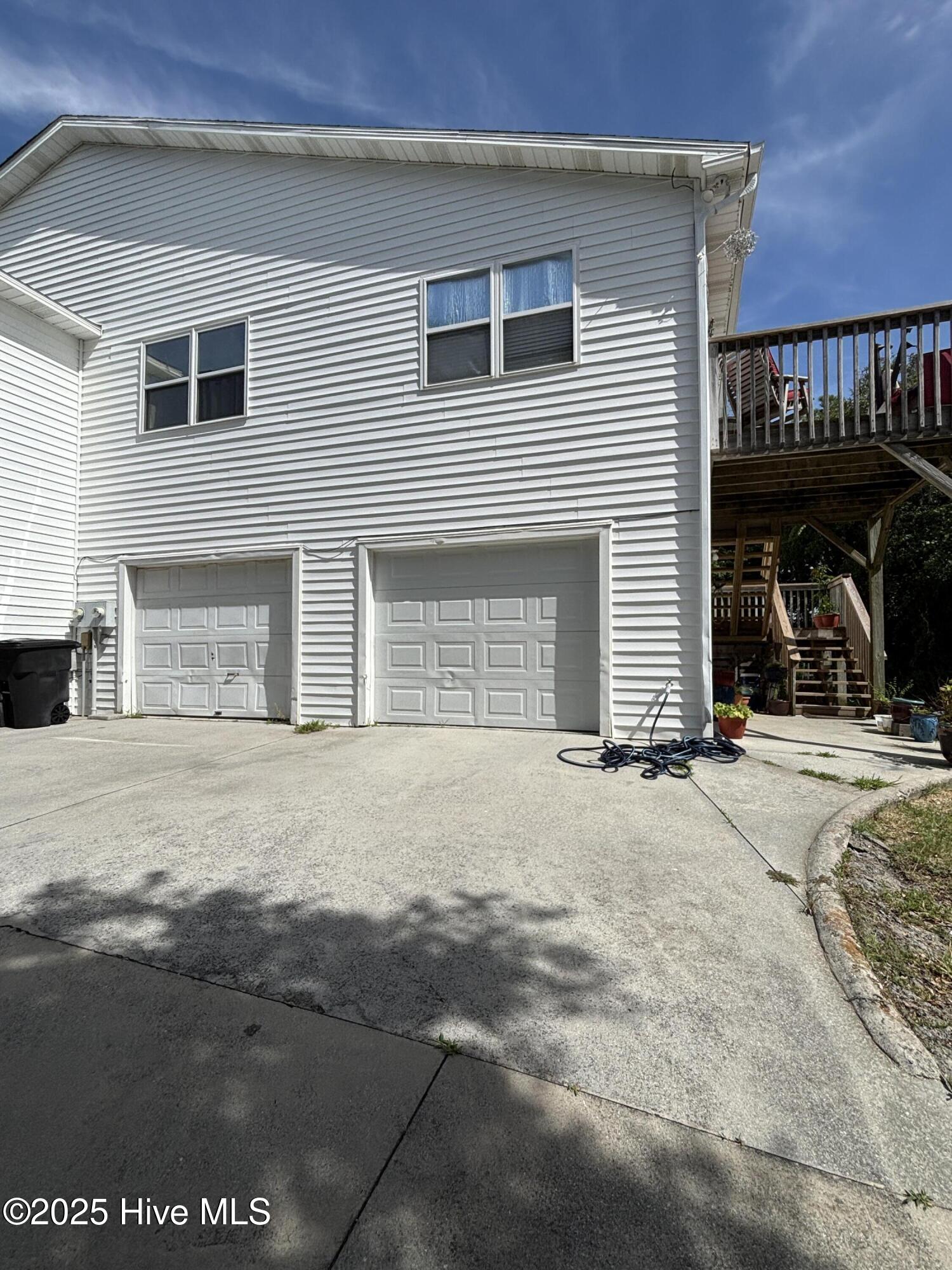 100530548 | Photo 10