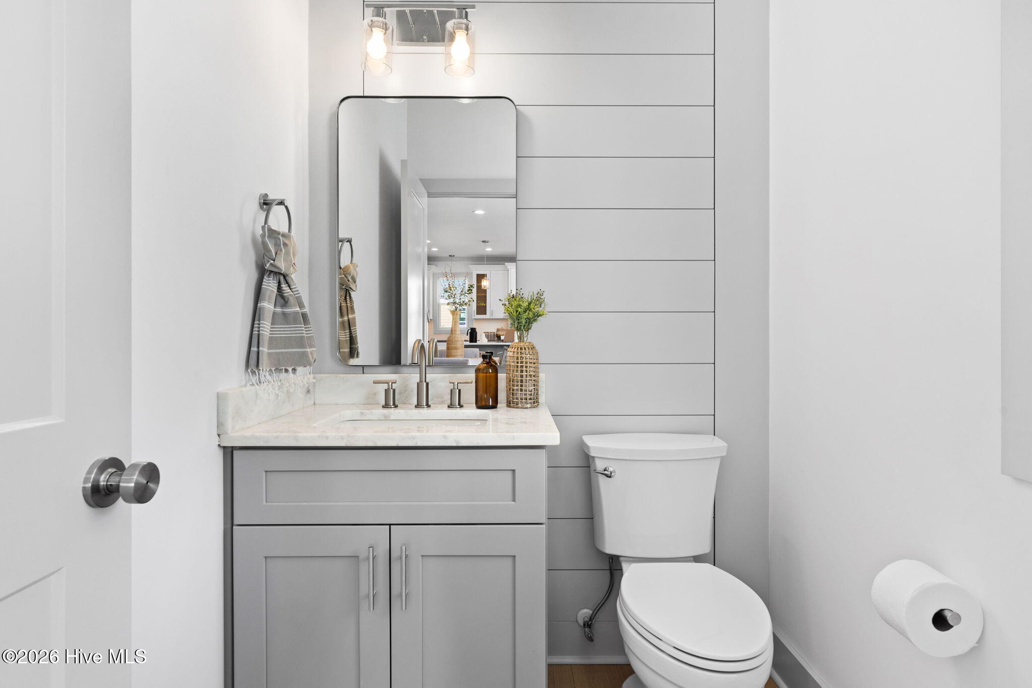 100541955 | Photo 13