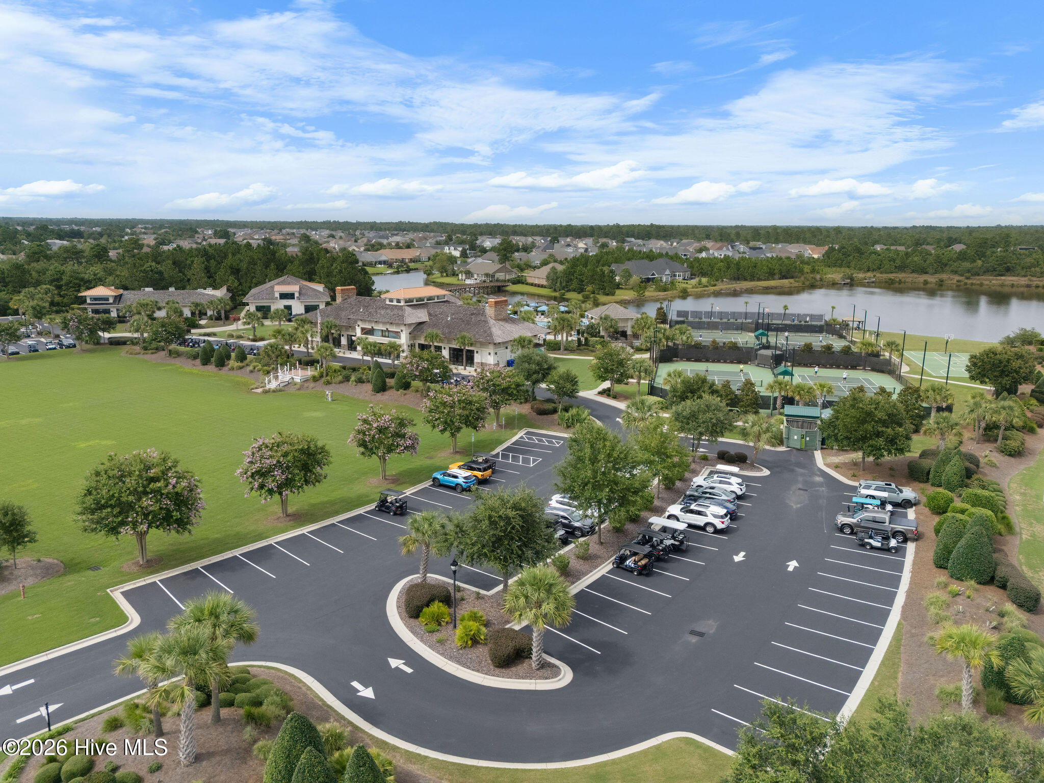 100565690 | Photo 137