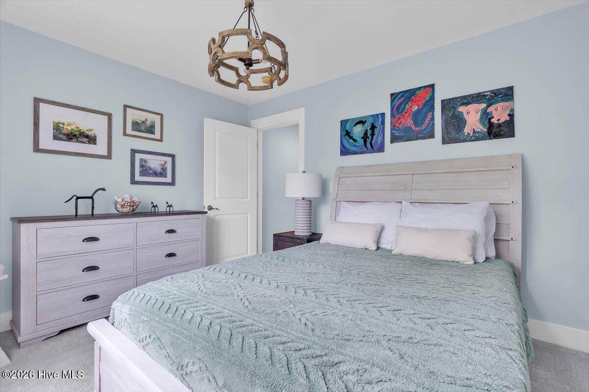 100553407 | Photo 37