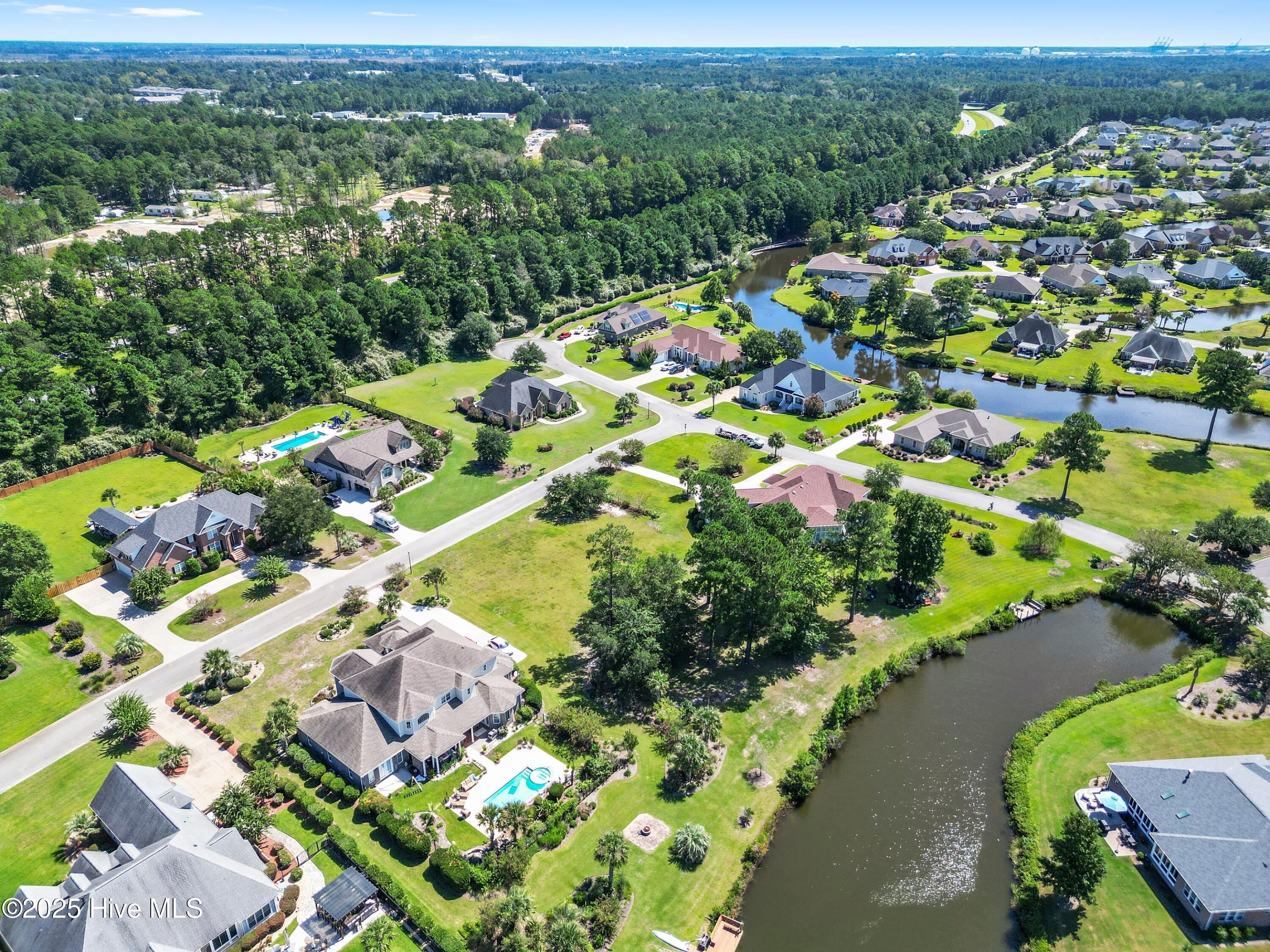 100534642 | Photo 15