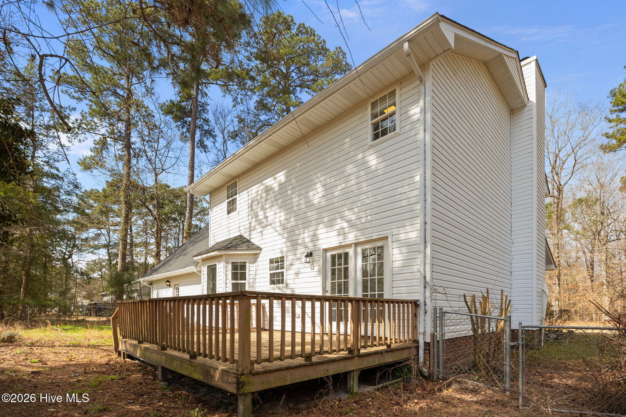 100556691 | Photo 51