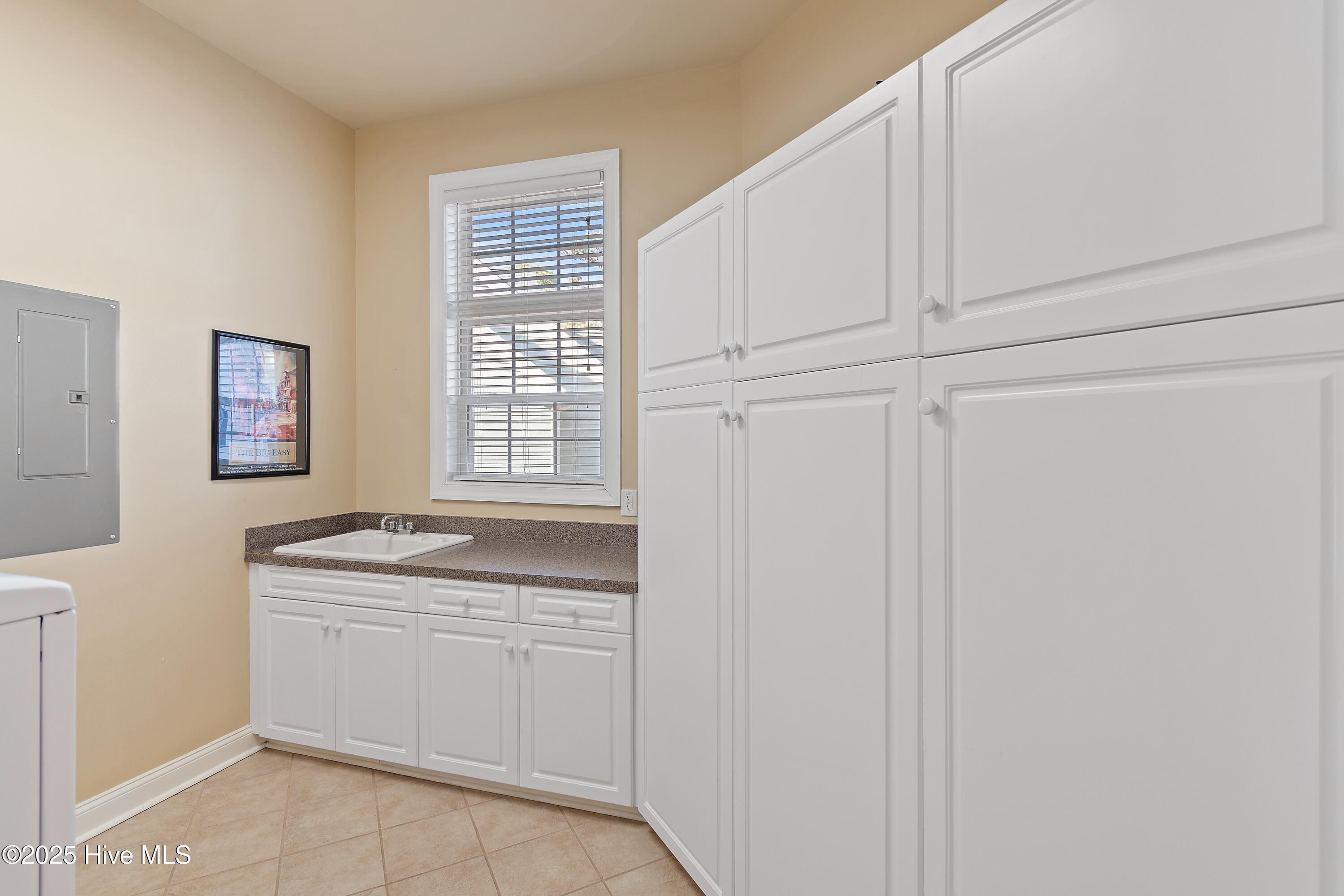 100479094 | Photo 43