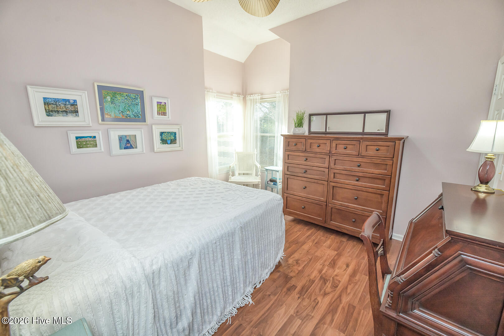 100548540 | Photo 13