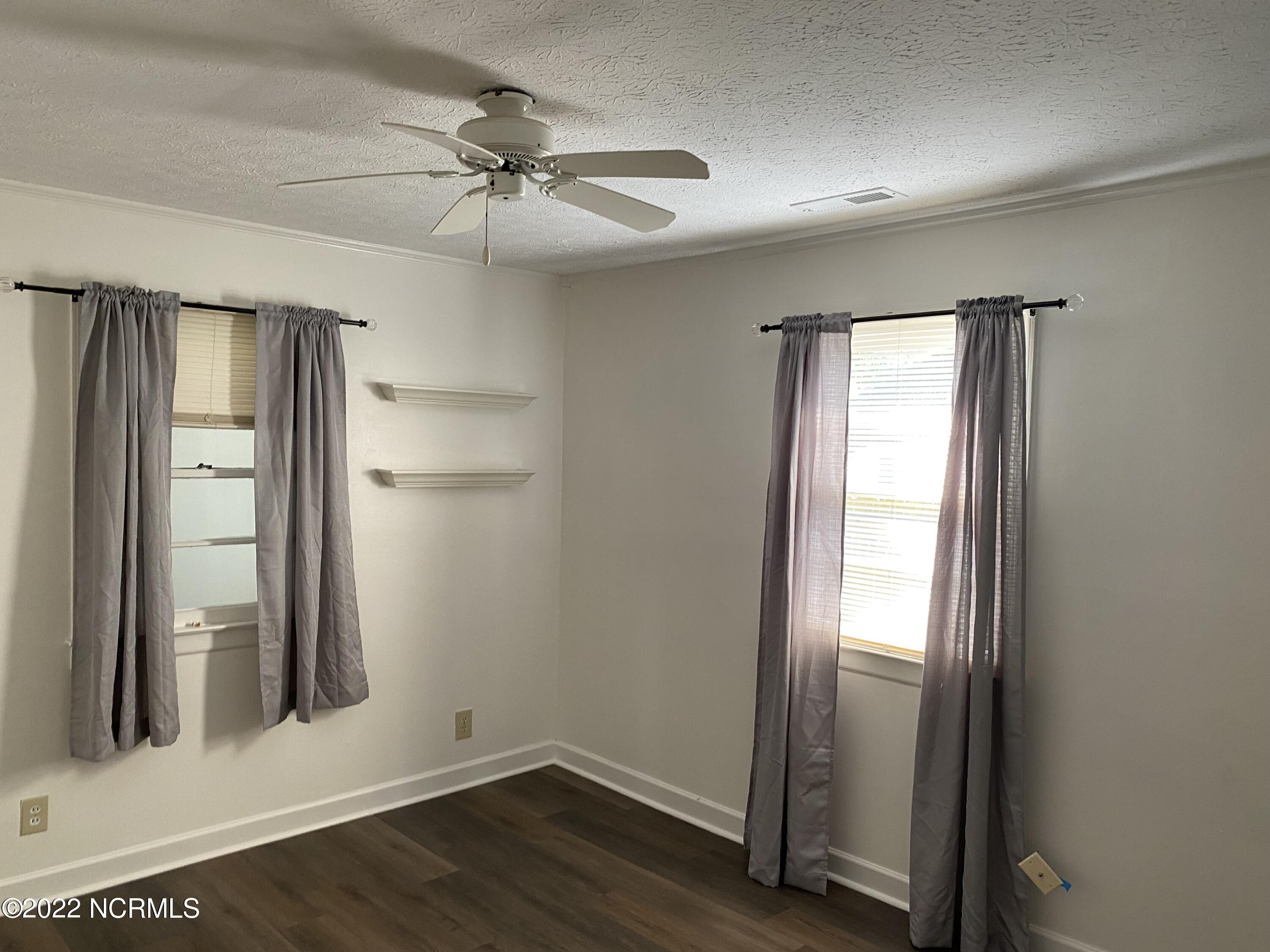 100537487 | Photo 12