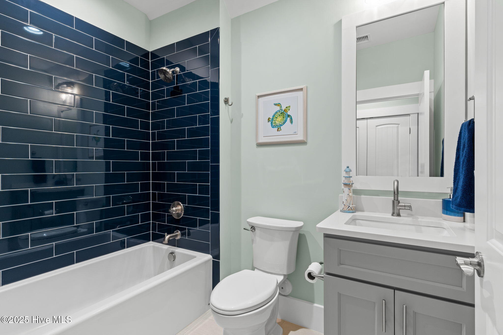 100516887 | Photo 59