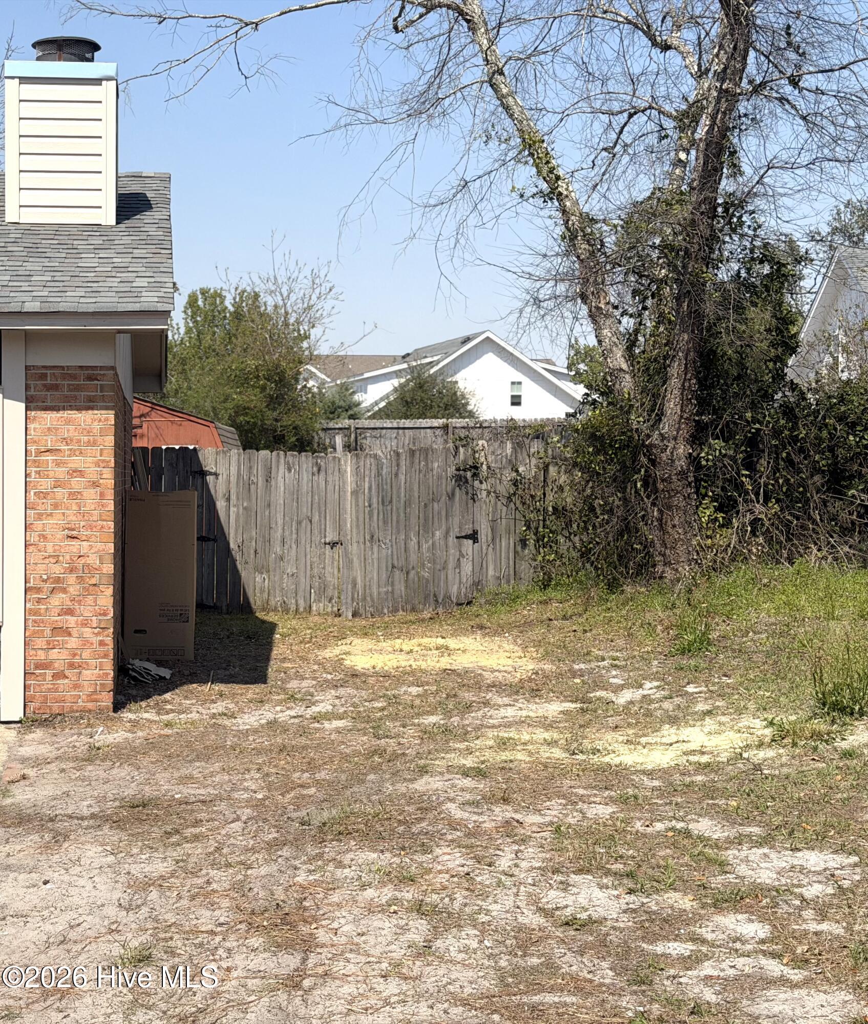 100561919 | Photo 10