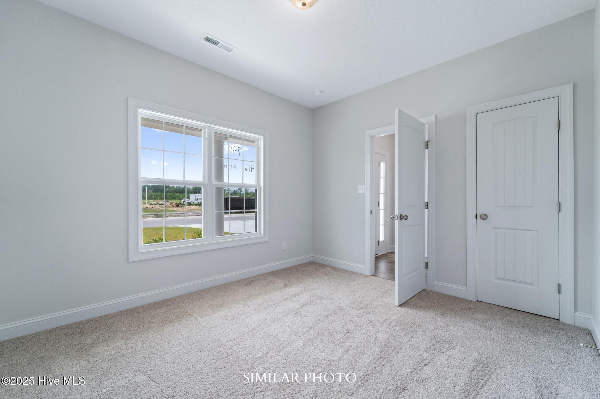 100526991 | Photo 22