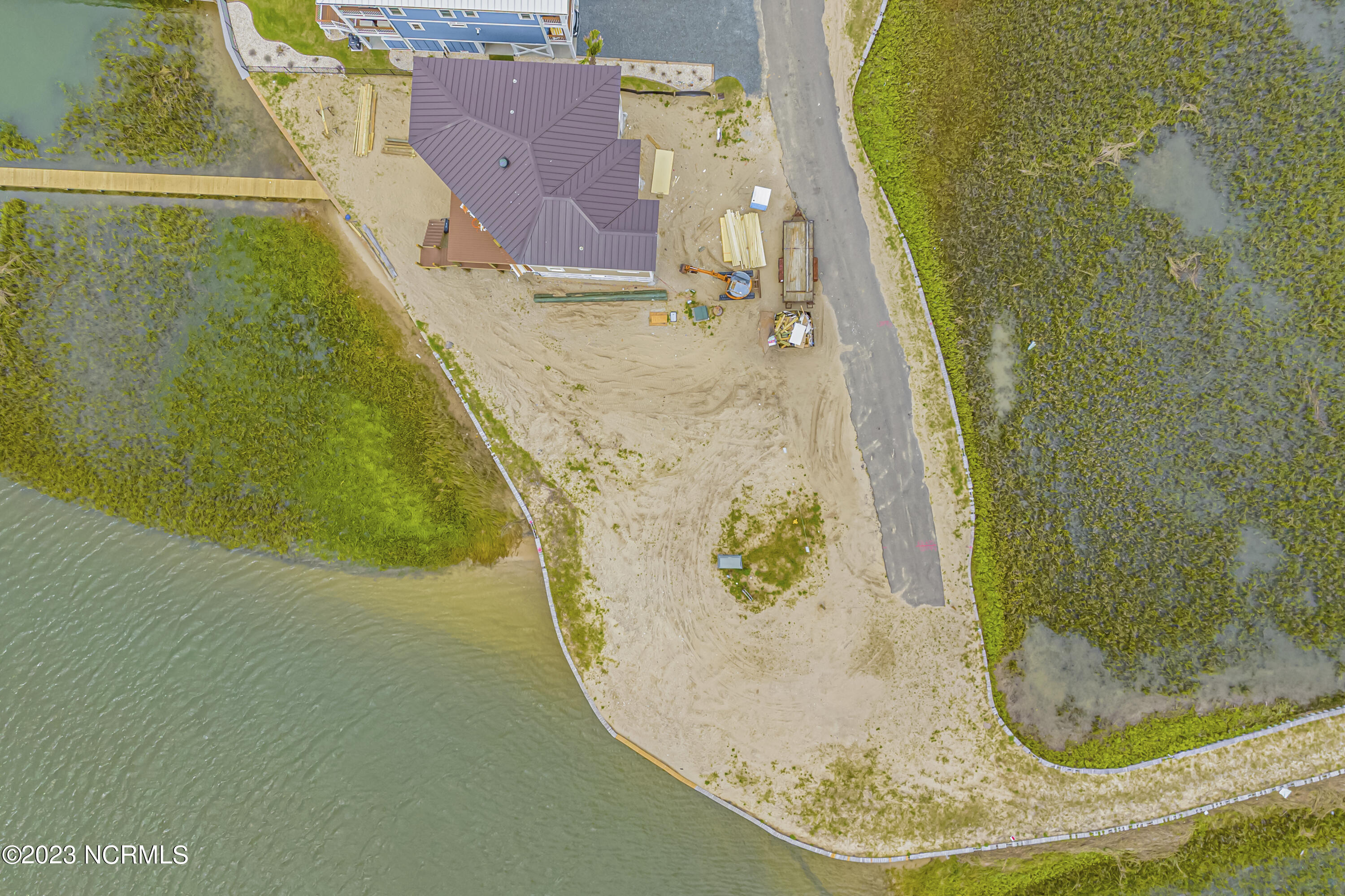 100387991 | Photo 13