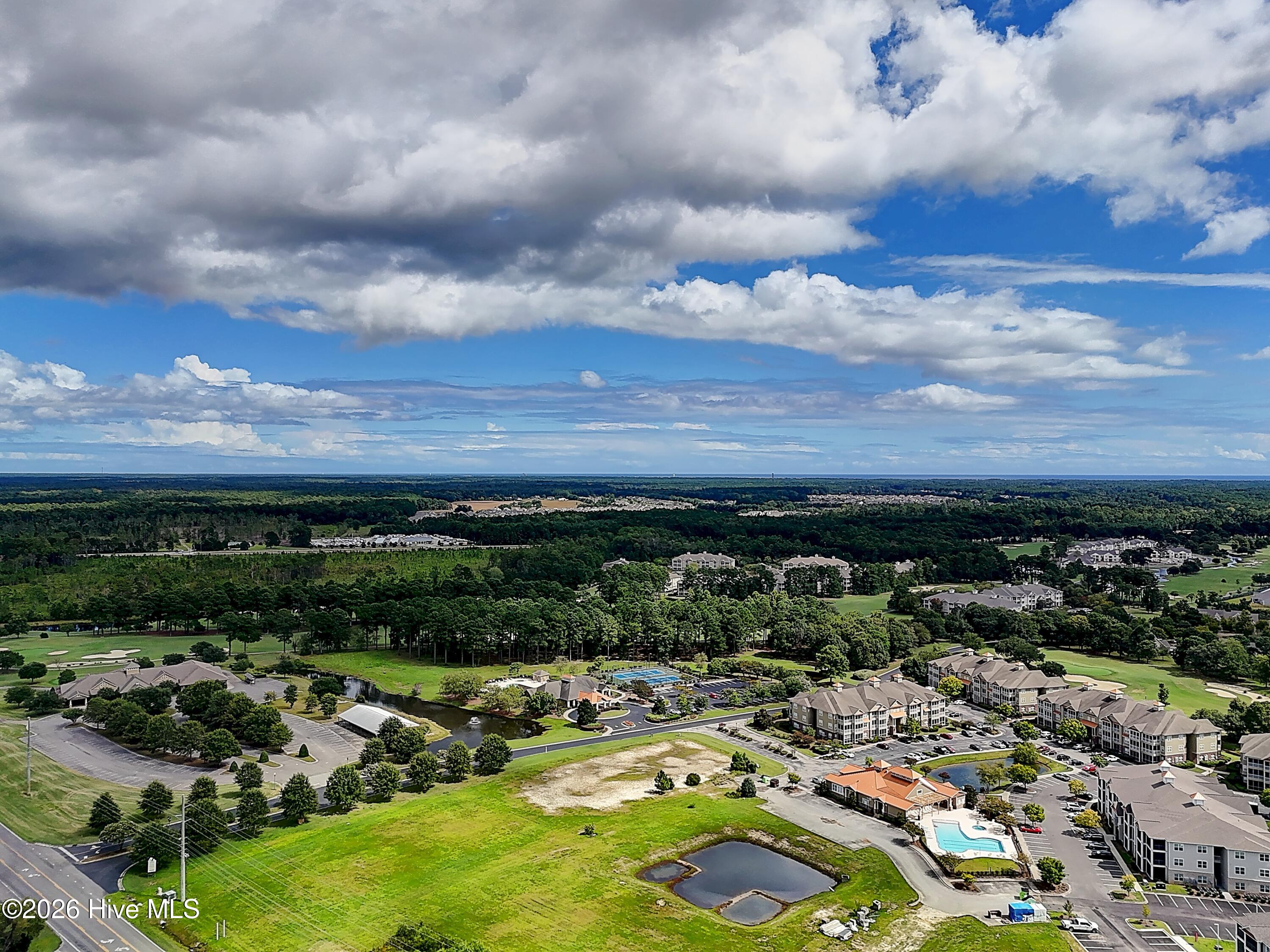 100569684 | Photo 44