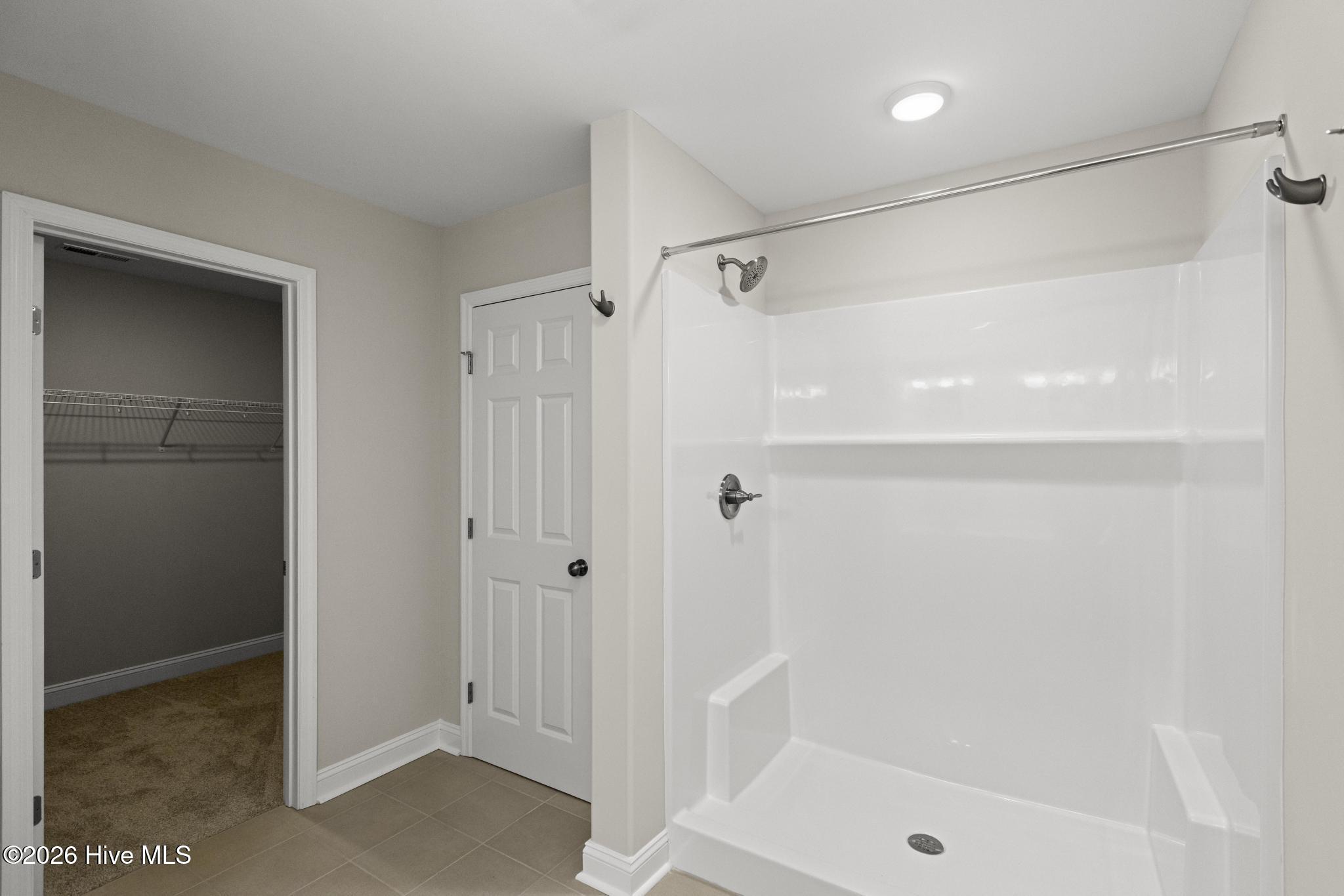 100516178 | Photo 32