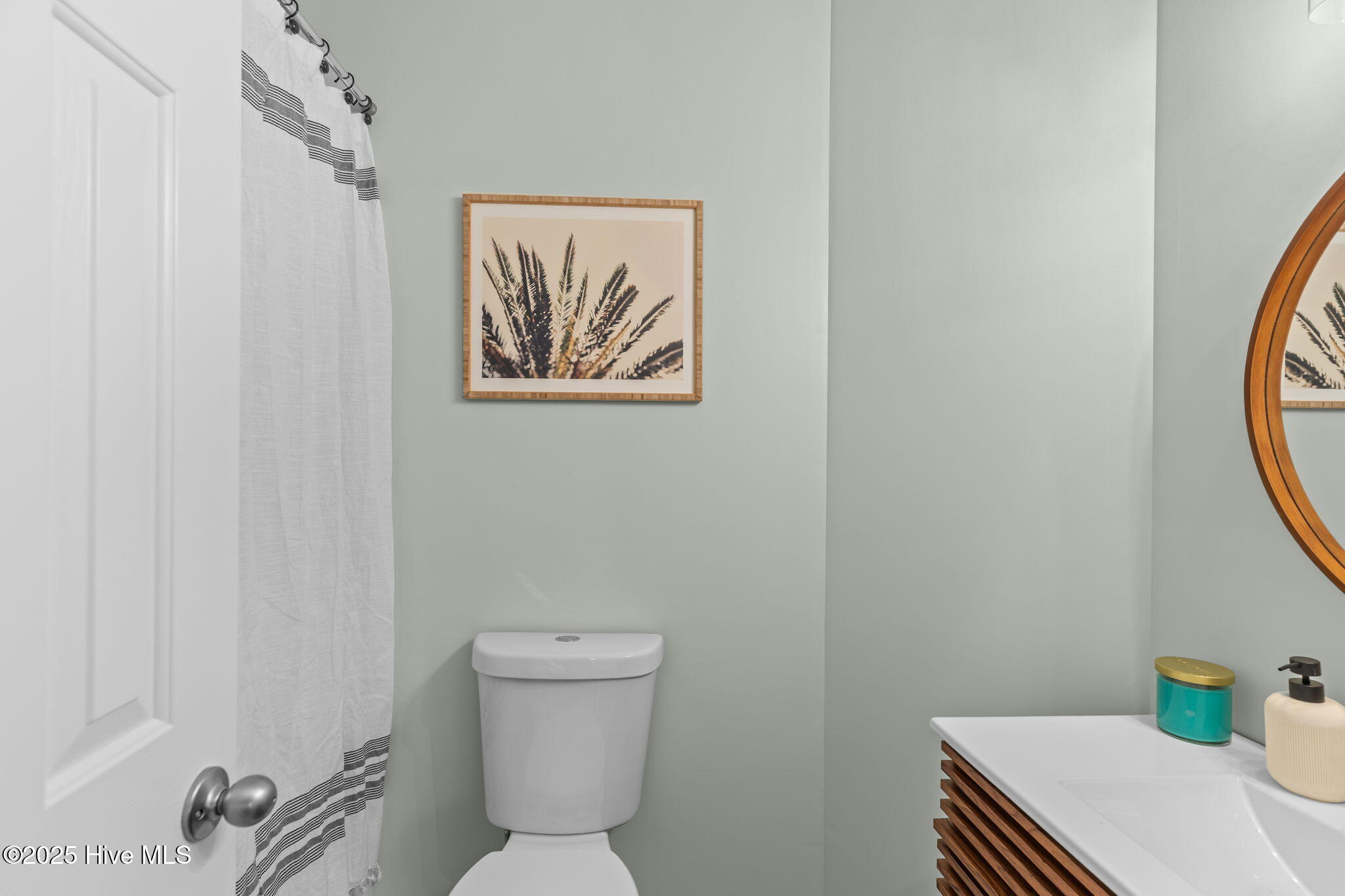 100537786 | Photo 19