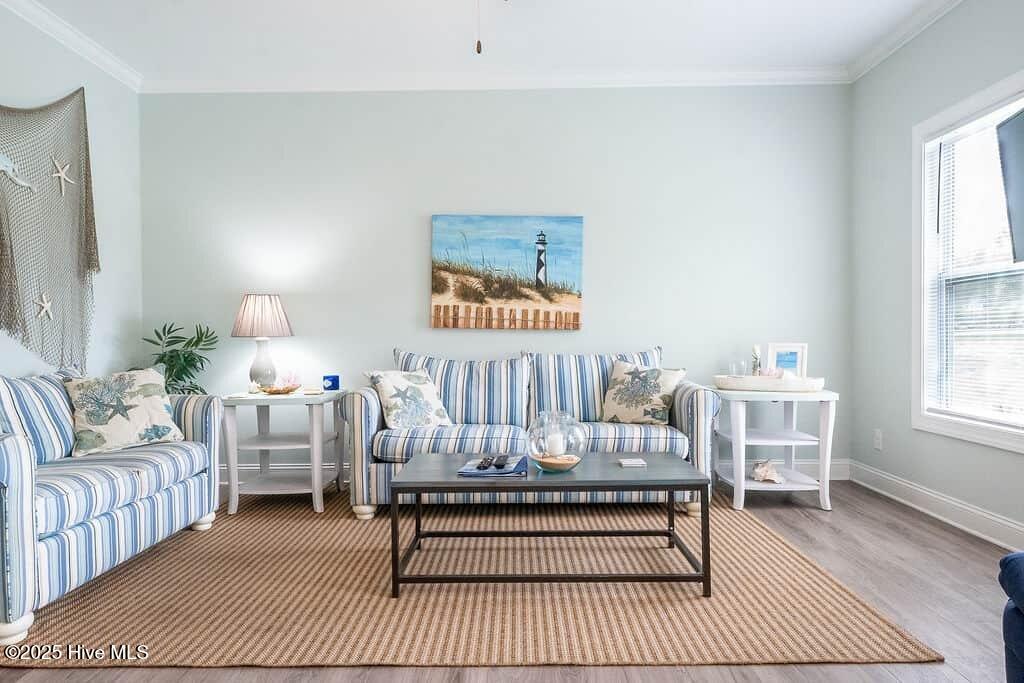 100546949 | Photo 16