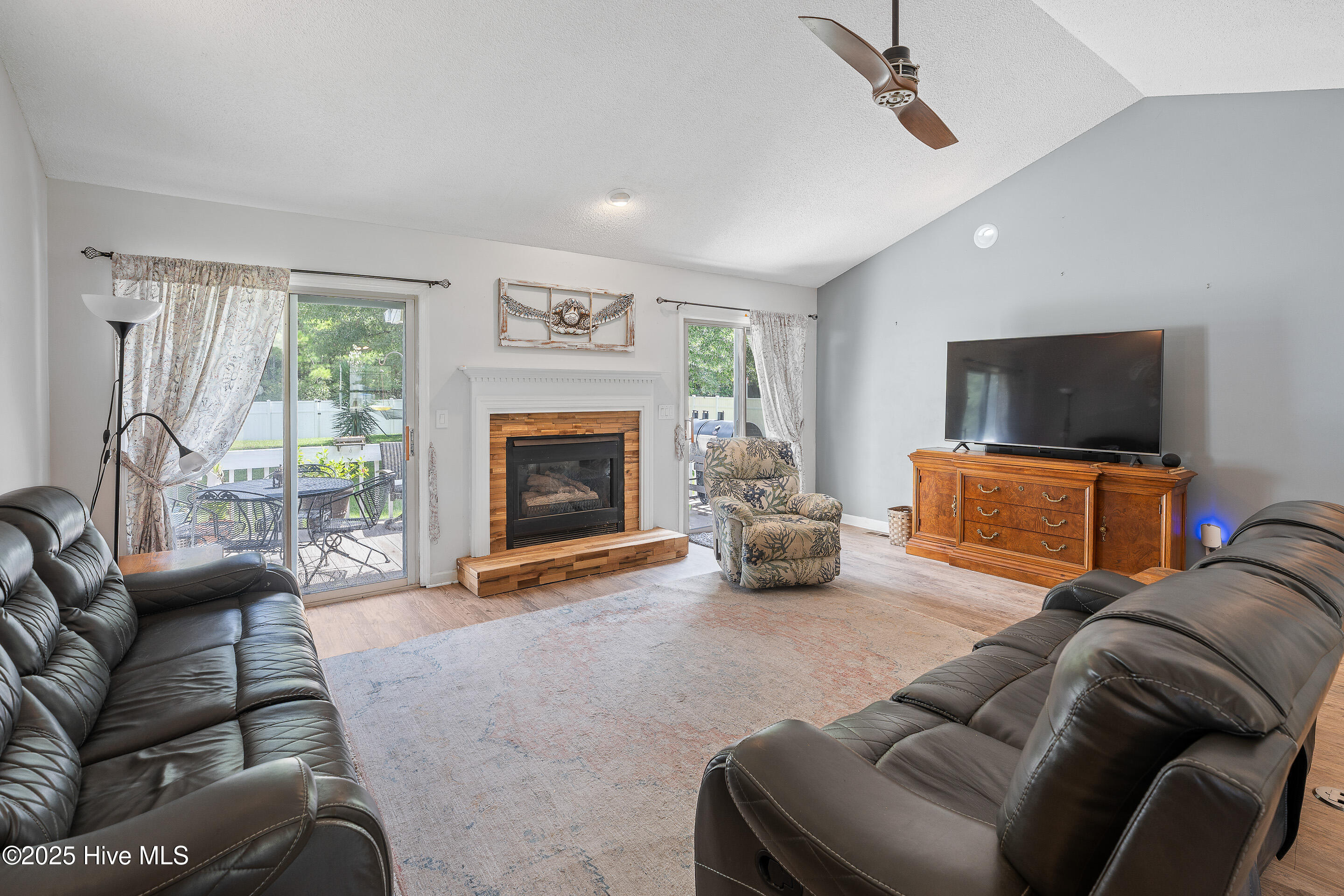 100523707 | Photo 20