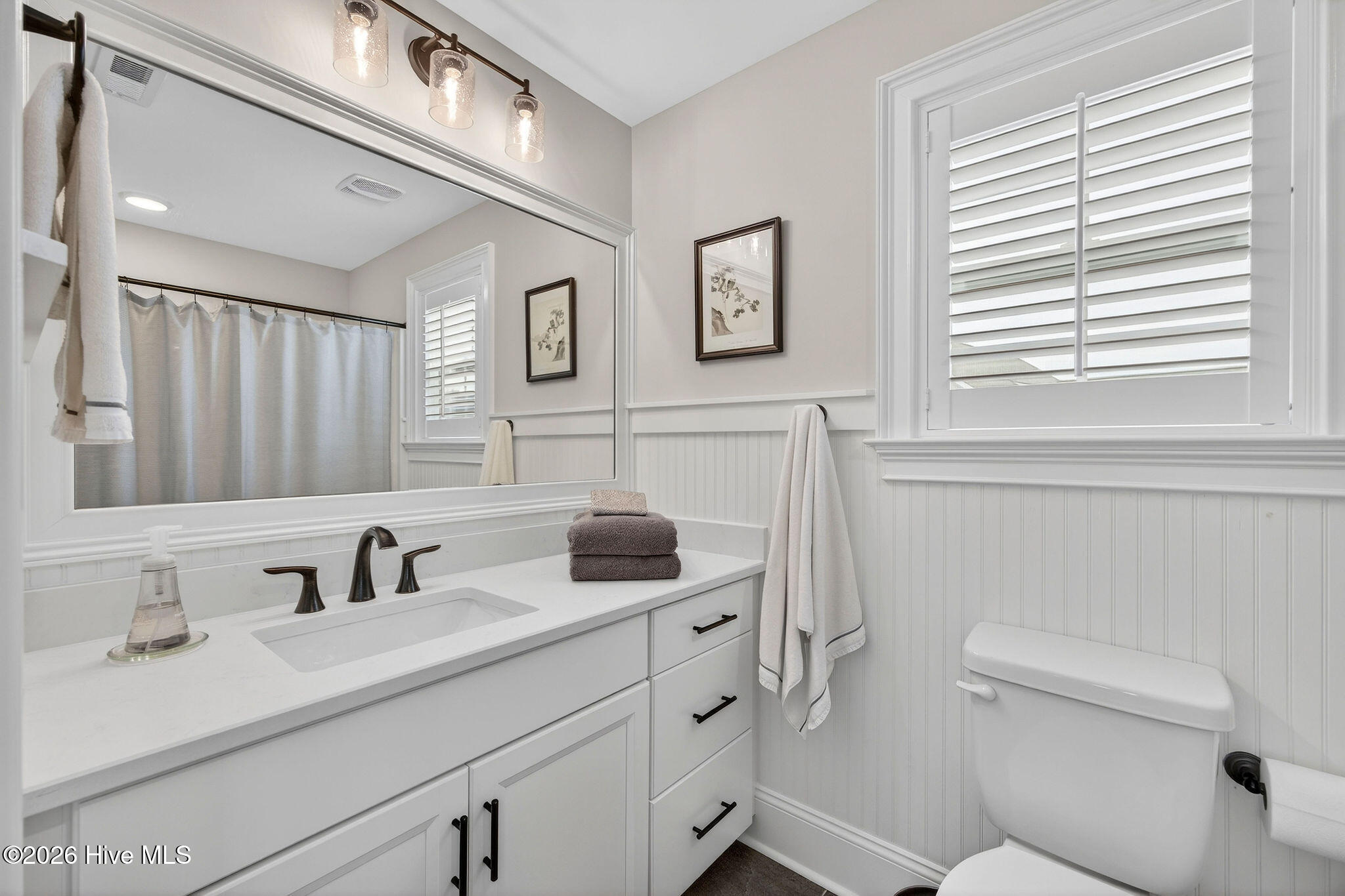 100556819 | Photo 29