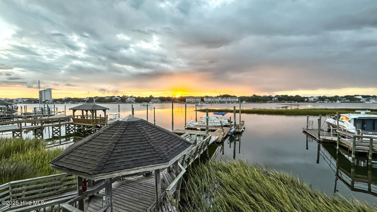 100536388 | Photo 33