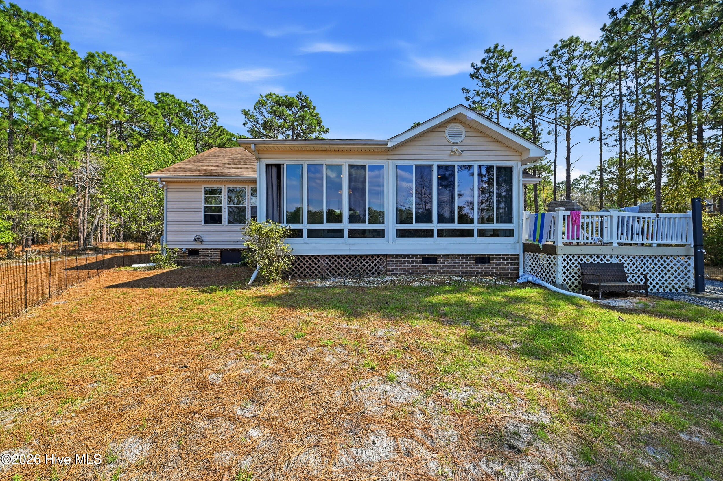 100565699 | Photo 30