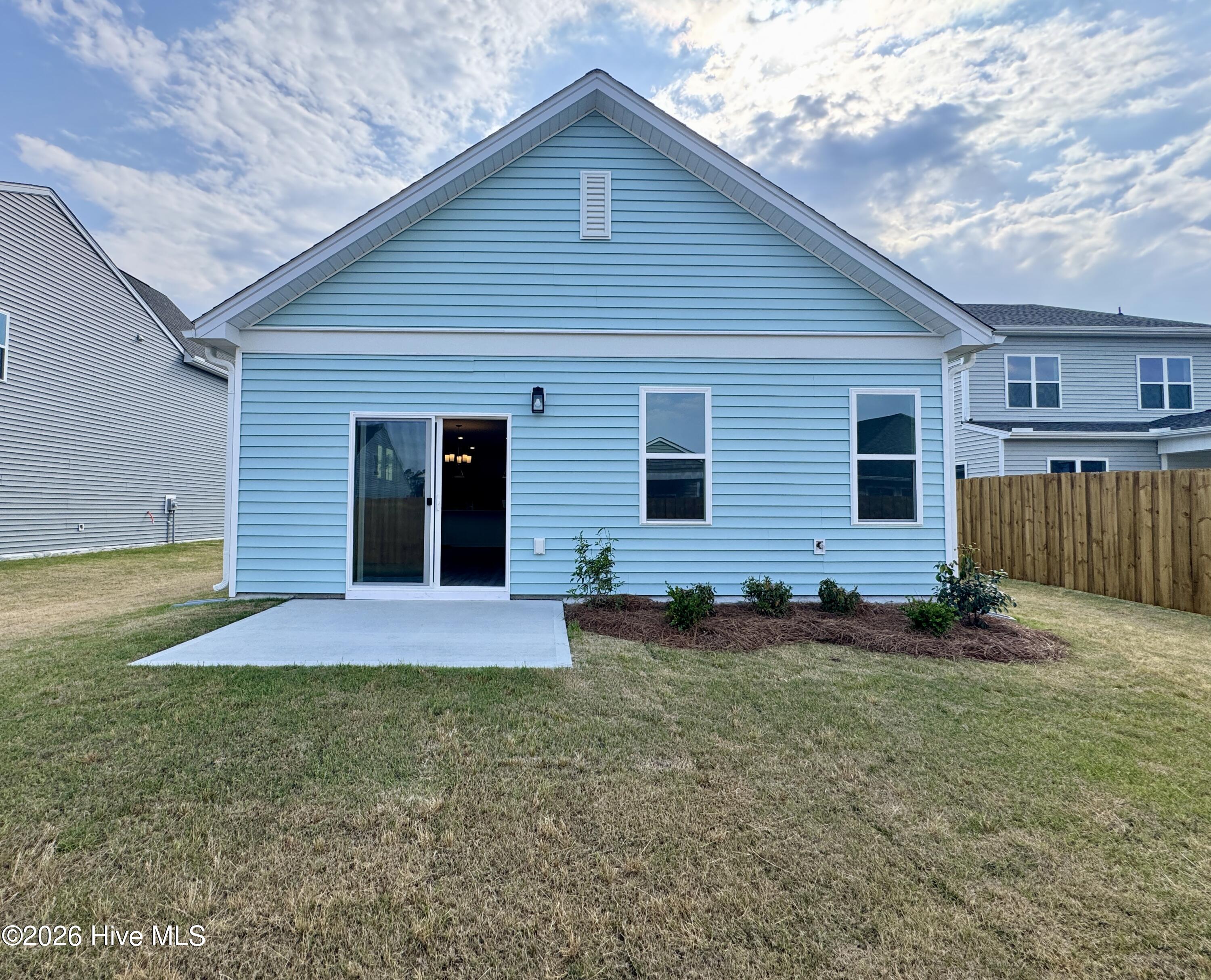 100536001 | Photo 20