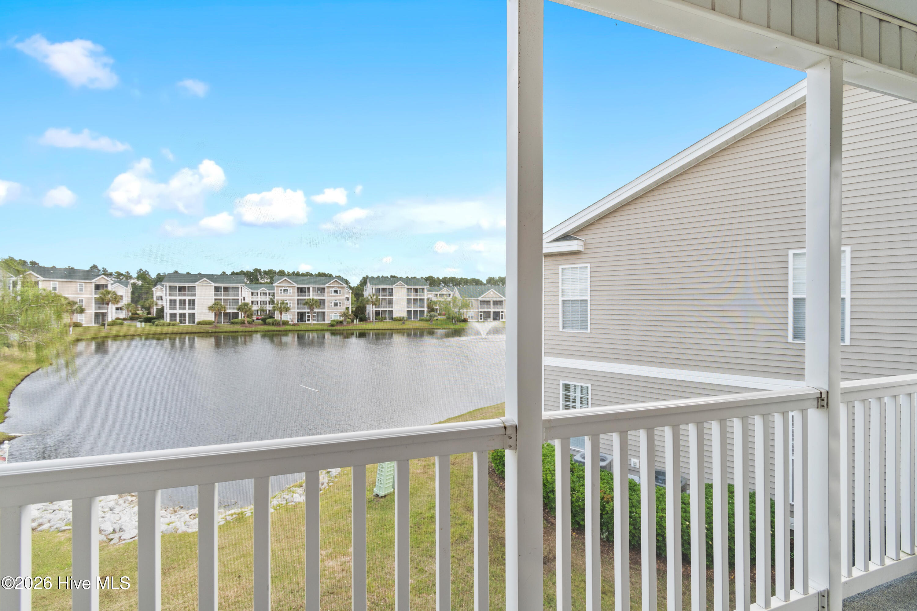 100549357 | Photo 17