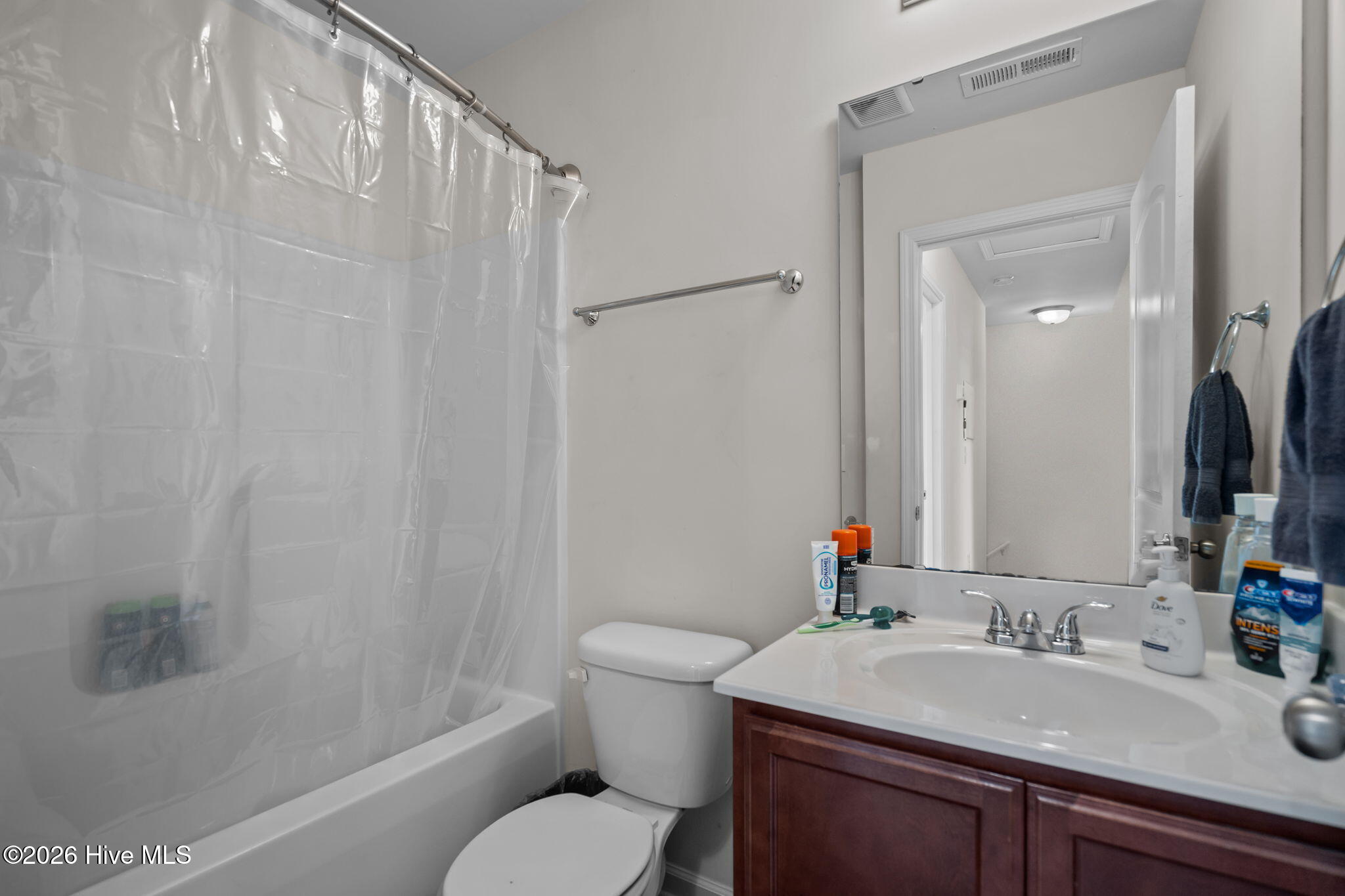 100548368 | Photo 15